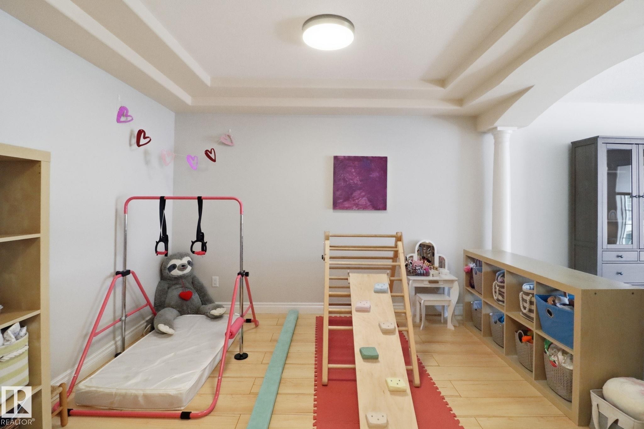 38 882 Ryan Place, Edmonton, AB - Indoor Photo Showing Other Room