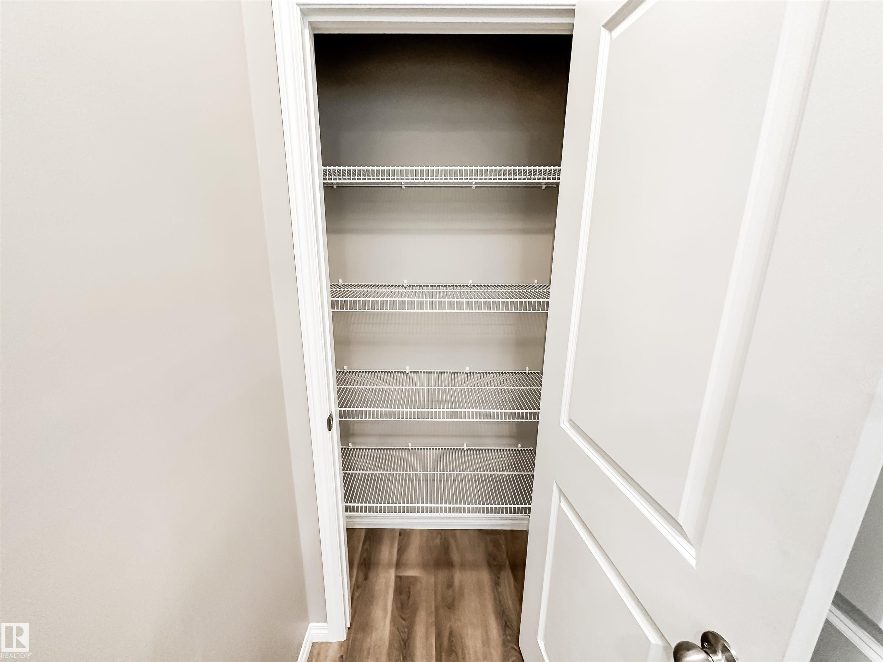 100 2072 Wonnacott Way, Edmonton, AB - Indoor