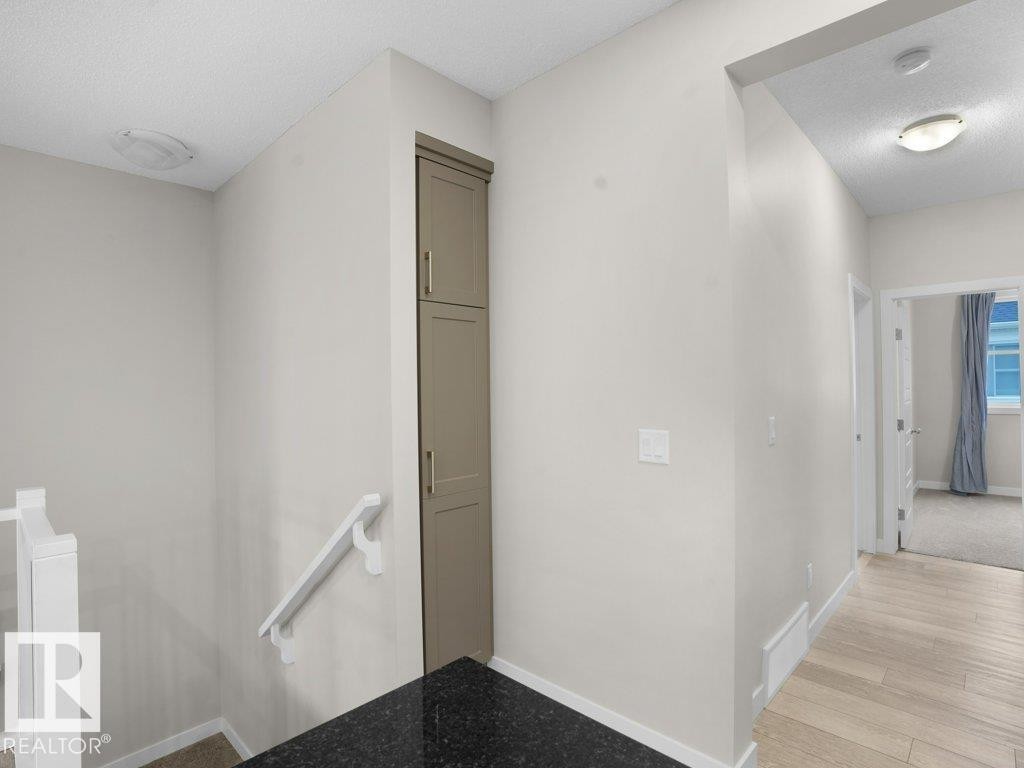 20329 15A Avenue, Edmonton, AB - Indoor Photo Showing Other Room