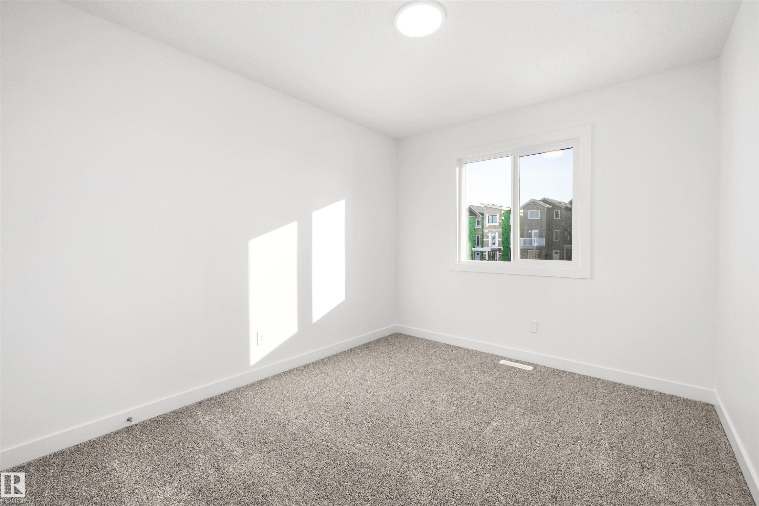 4594 Warbler Loop, Edmonton, AB - Indoor Photo Showing Other Room