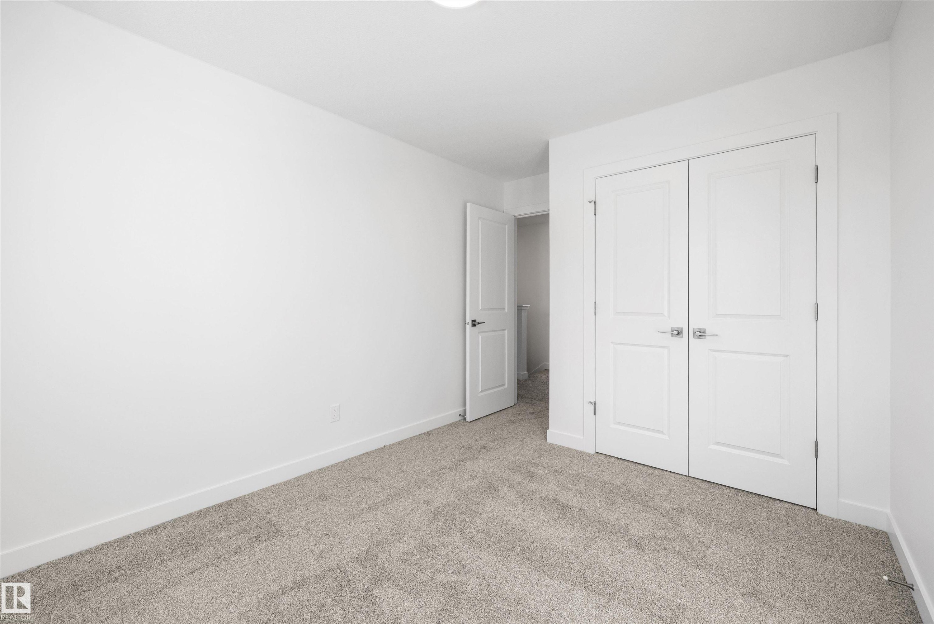 4594 Warbler Loop, Edmonton, AB - Indoor Photo Showing Other Room
