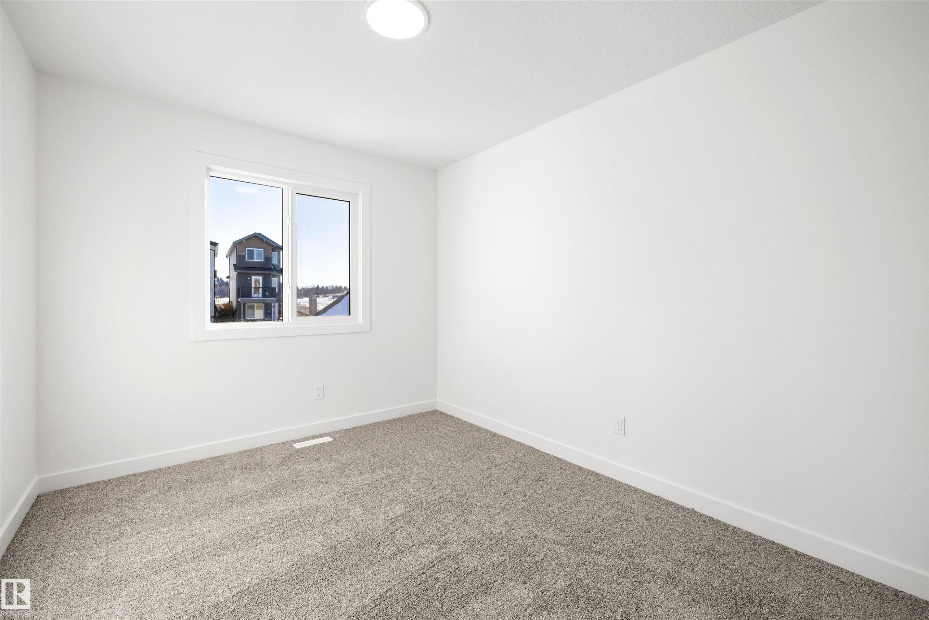 4594 Warbler Loop, Edmonton, AB - Indoor Photo Showing Other Room