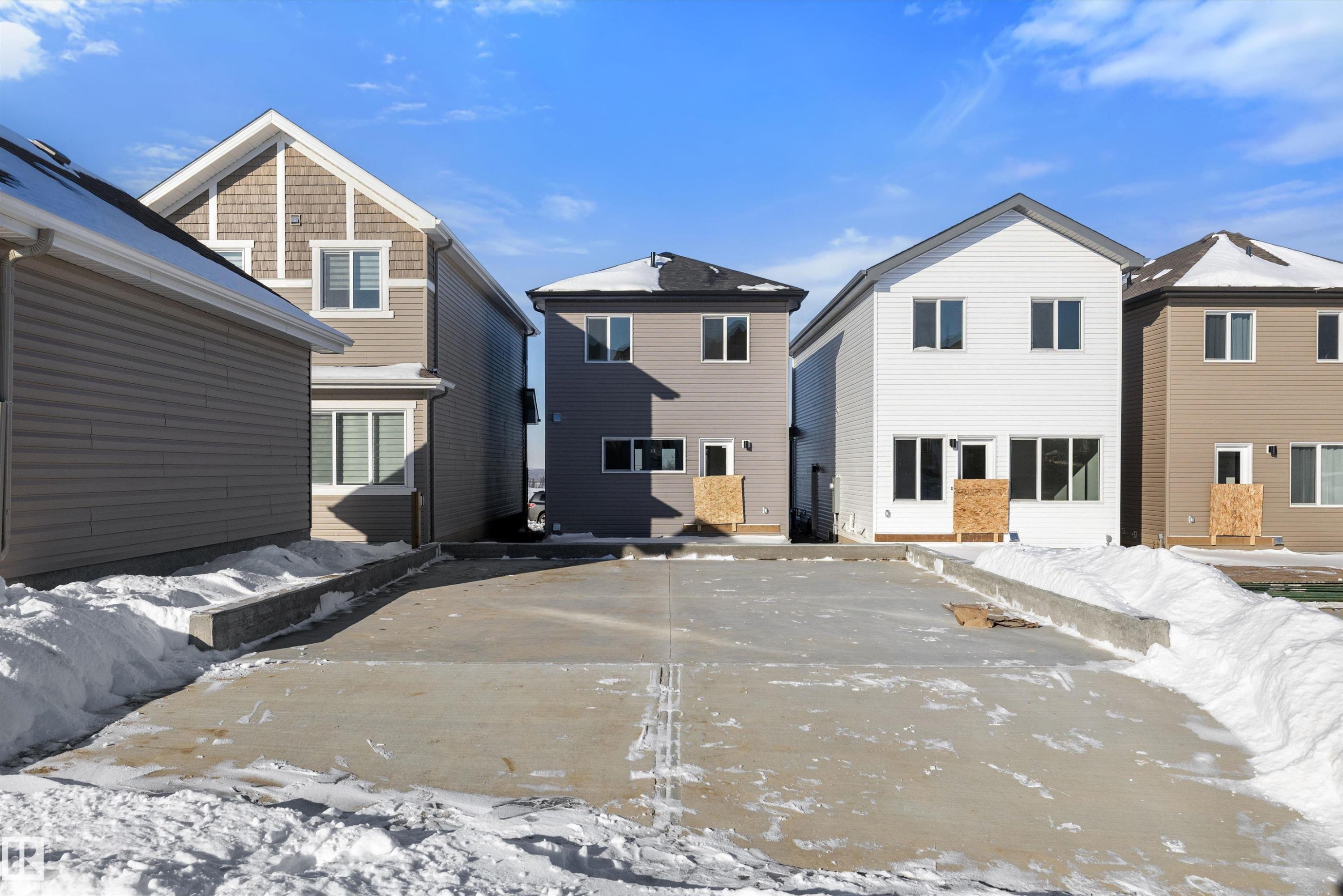 4594 Warbler Loop, Edmonton, AB - Outdoor With Facade
