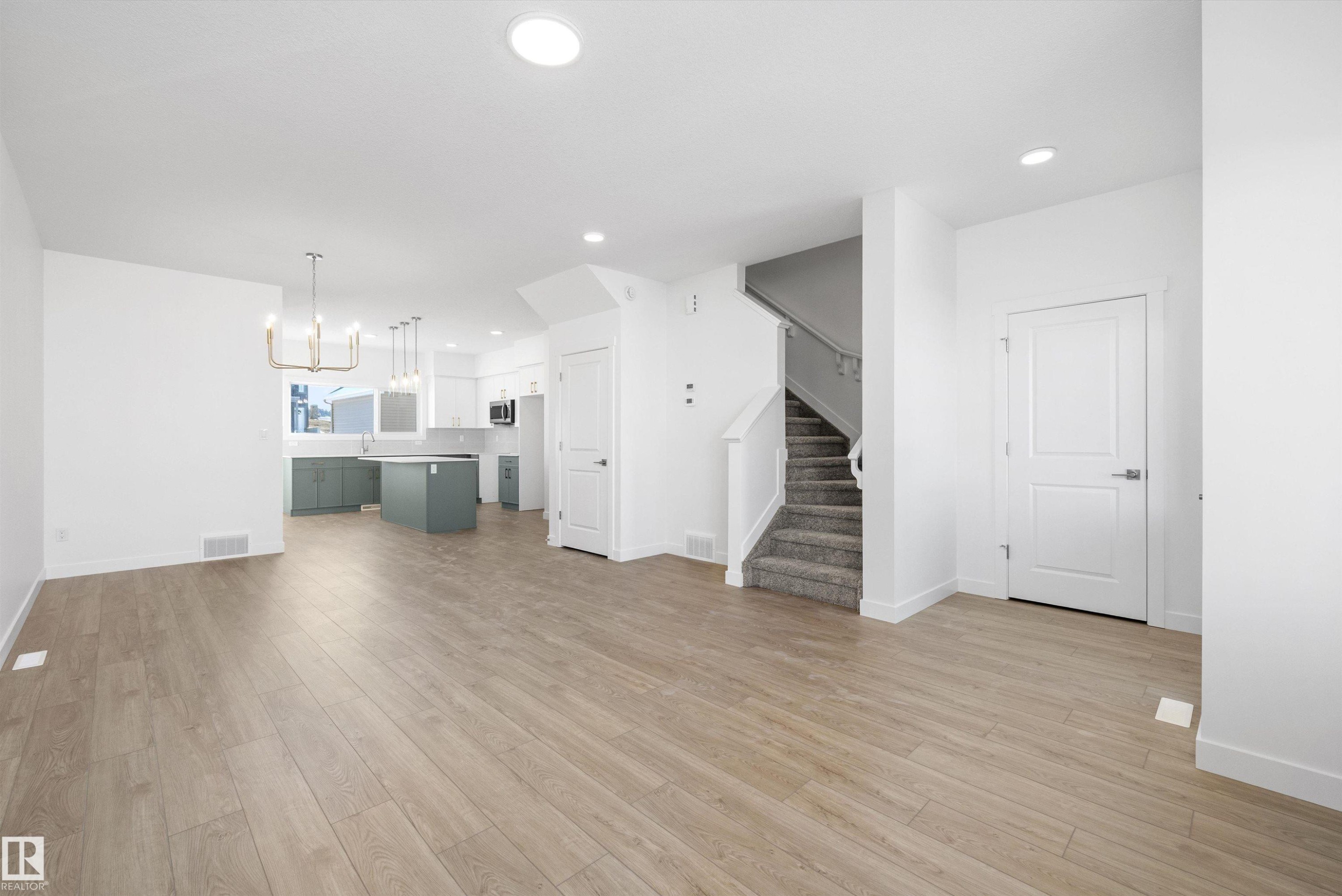 4594 Warbler Loop, Edmonton, AB - Indoor