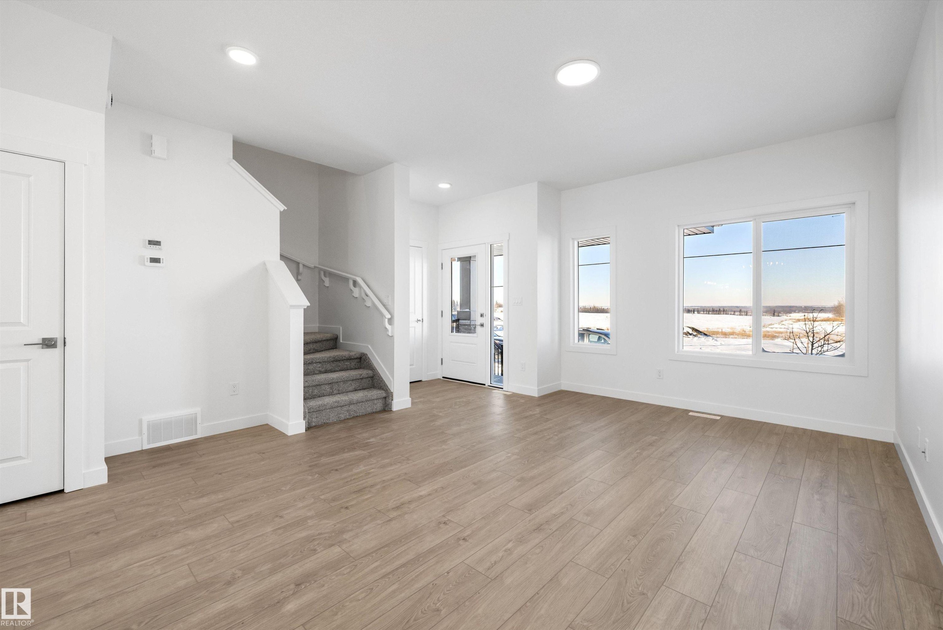 4594 Warbler Loop, Edmonton, AB - Indoor Photo Showing Other Room