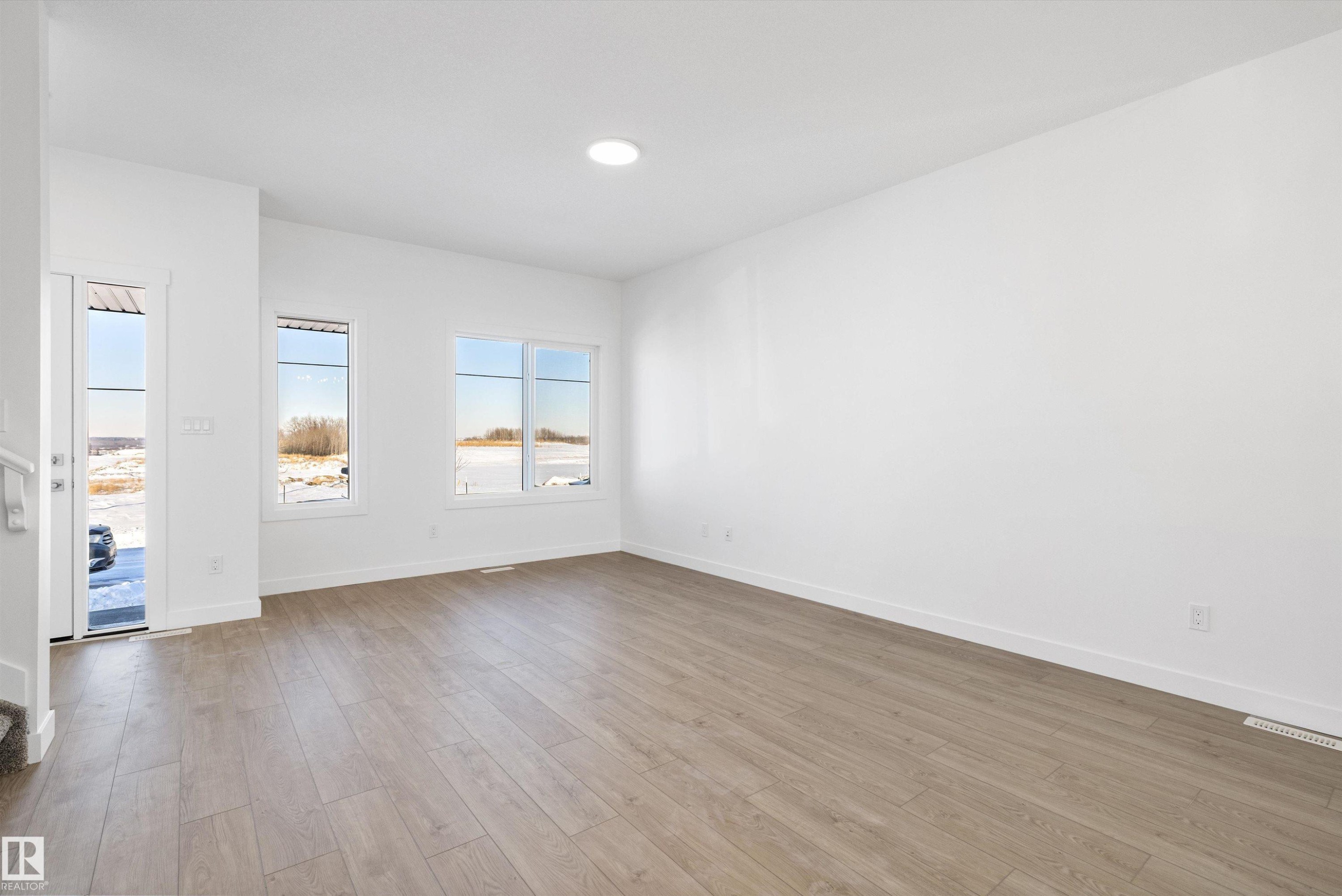 4594 Warbler Loop, Edmonton, AB - Indoor Photo Showing Other Room