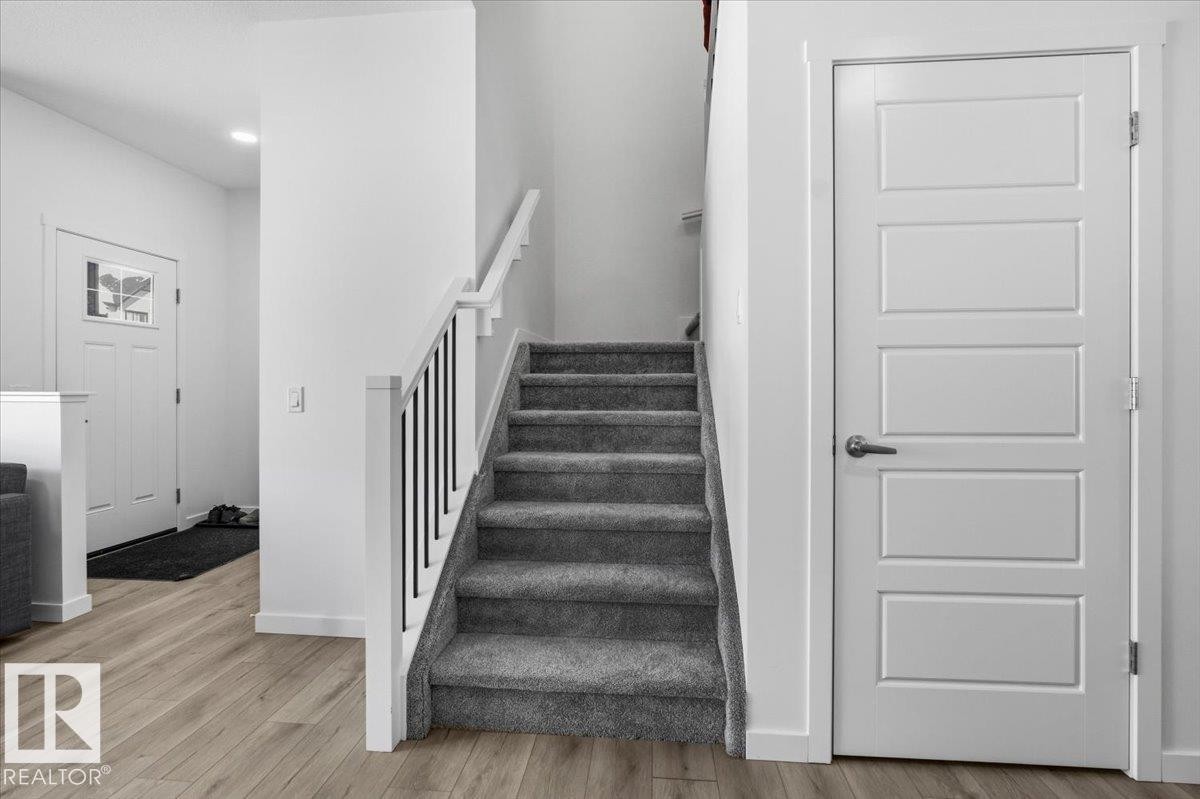 3323 Erlanger Bend, Edmonton, AB - Indoor Photo Showing Other Room