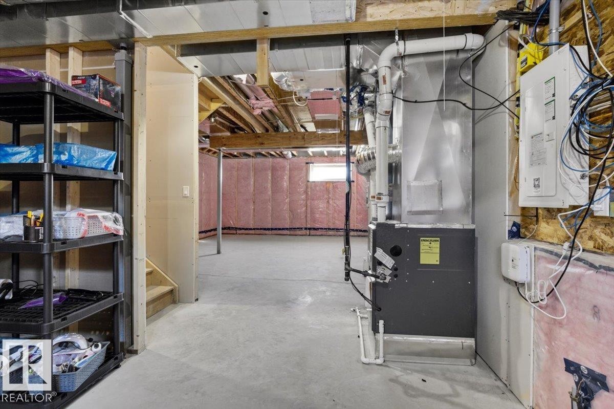 3323 Erlanger Bend, Edmonton, AB - Indoor Photo Showing Basement