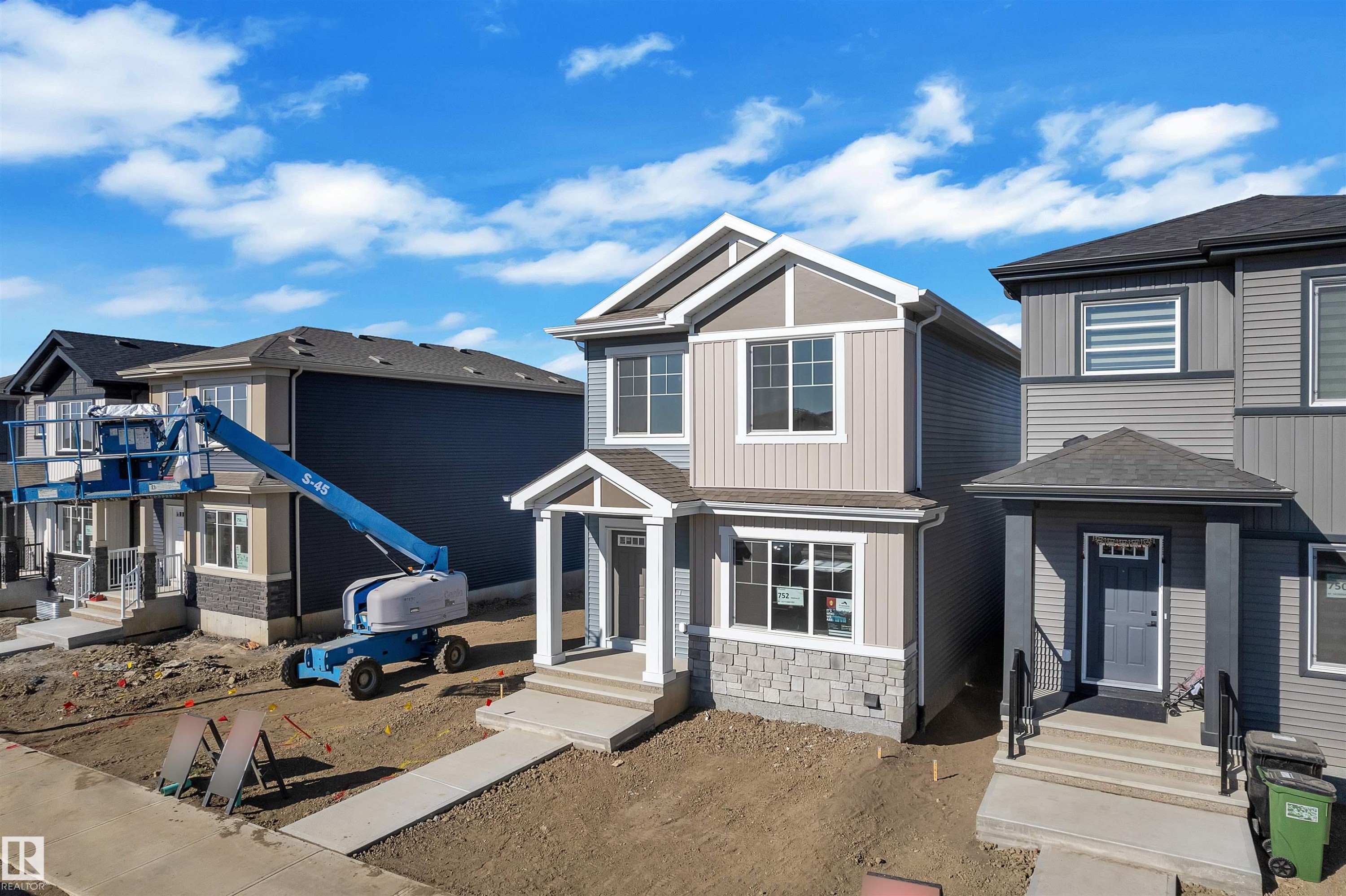 752 Mattson Drive, Edmonton, AB - Outdoor