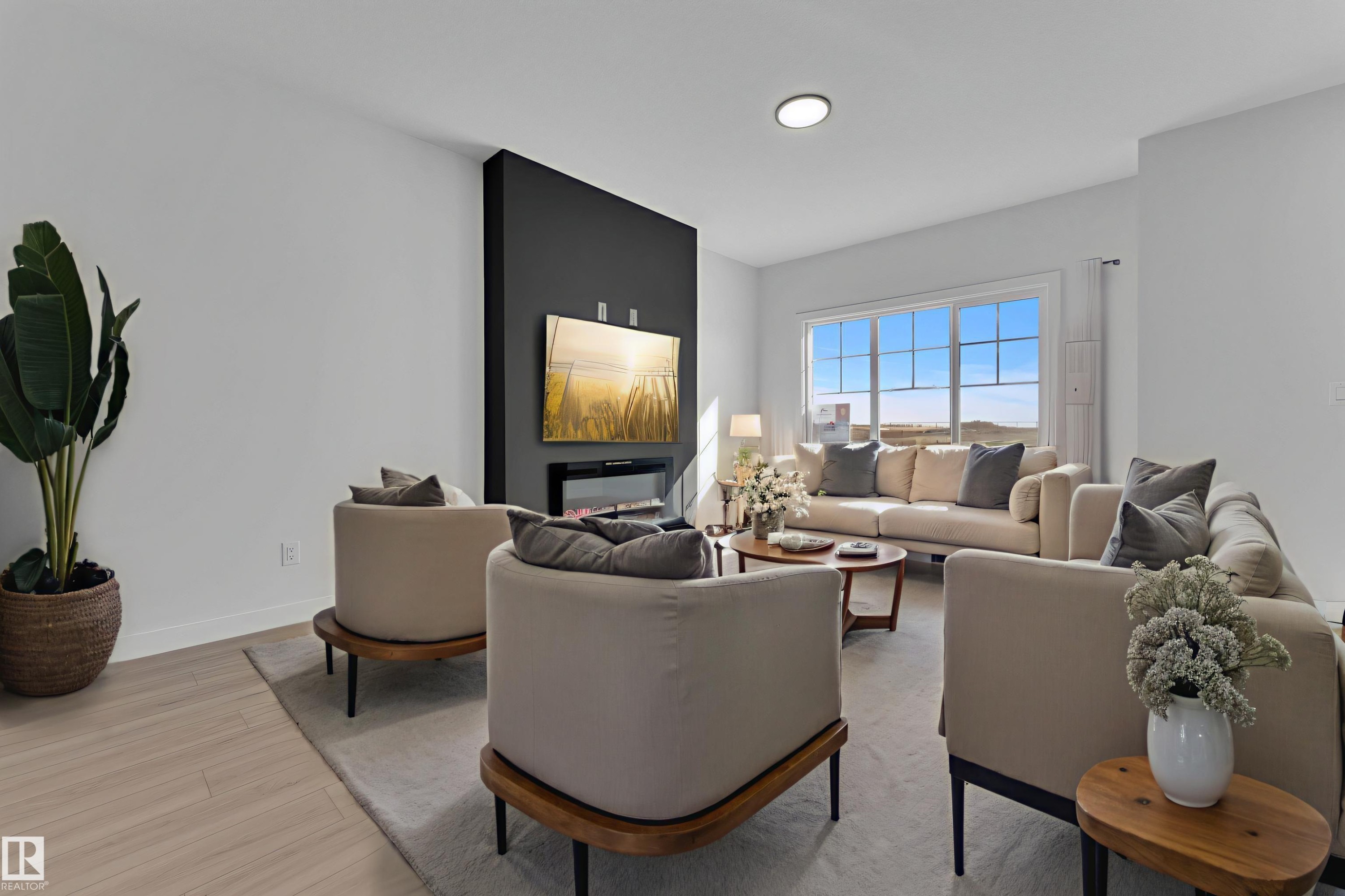 752 Mattson Drive, Edmonton, AB - Indoor Photo Showing Living Room