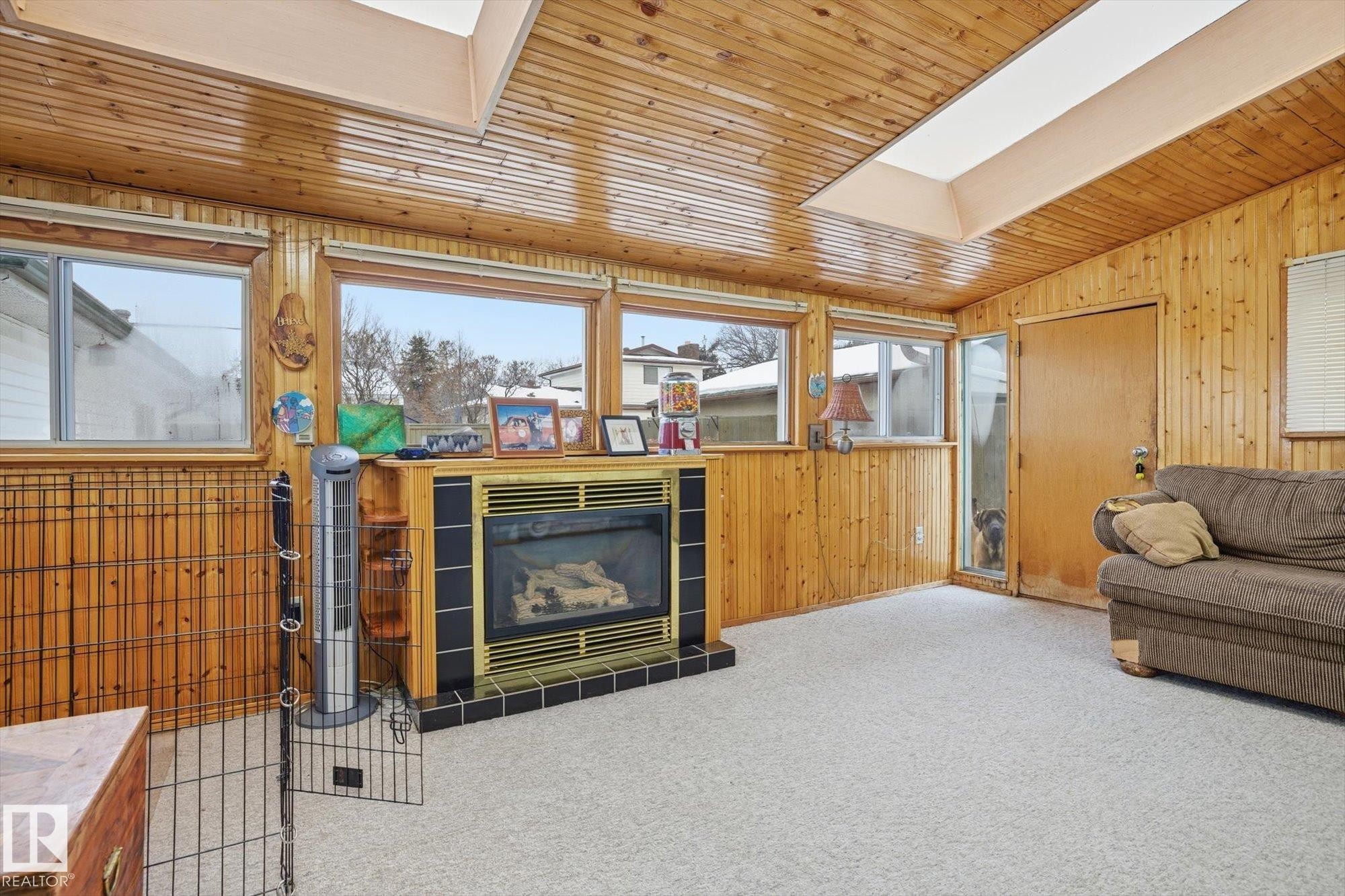 6903 12 Avenue, Edmonton, AB - Indoor With Fireplace