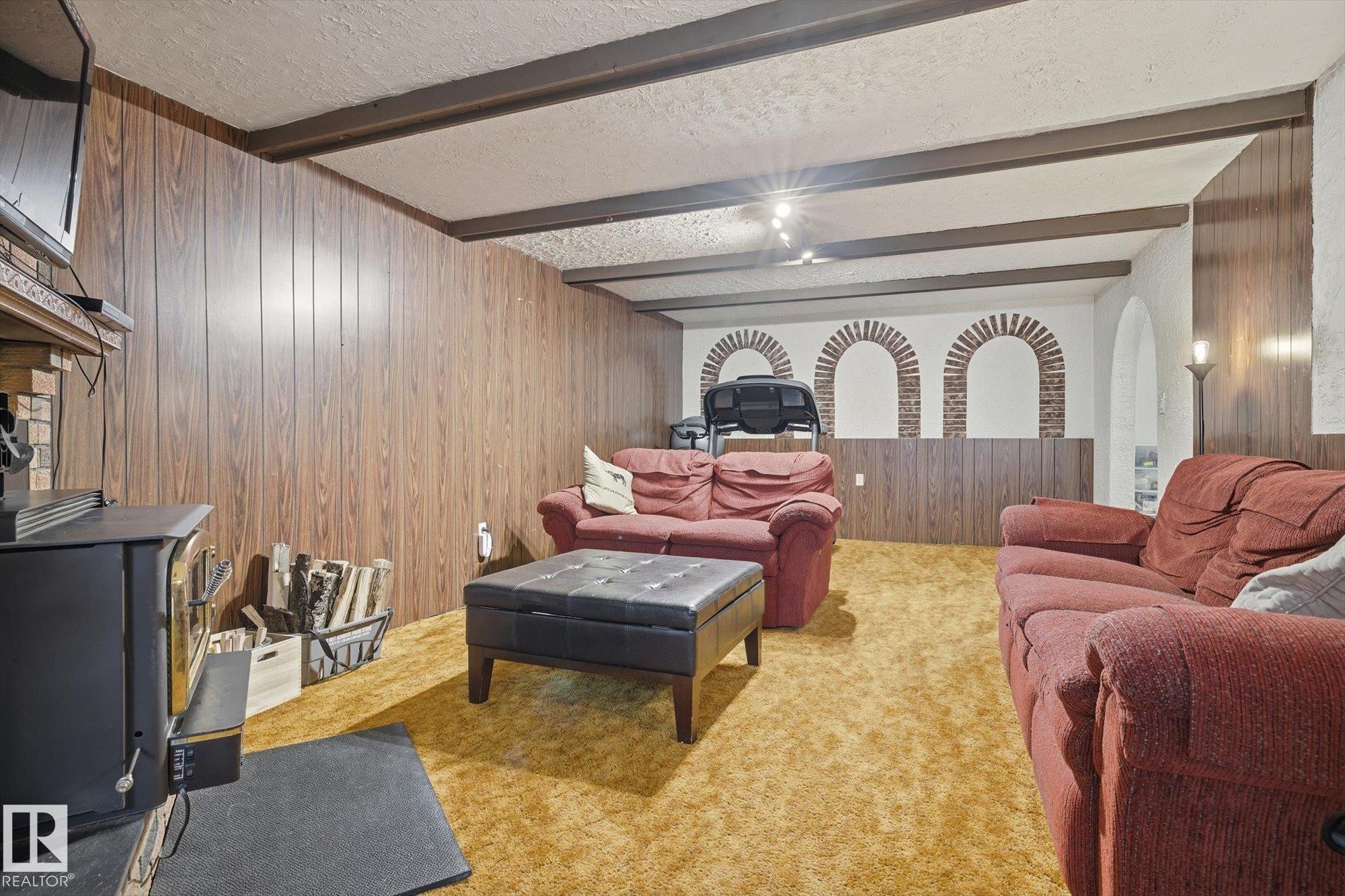 6903 12 Avenue, Edmonton, AB - Indoor