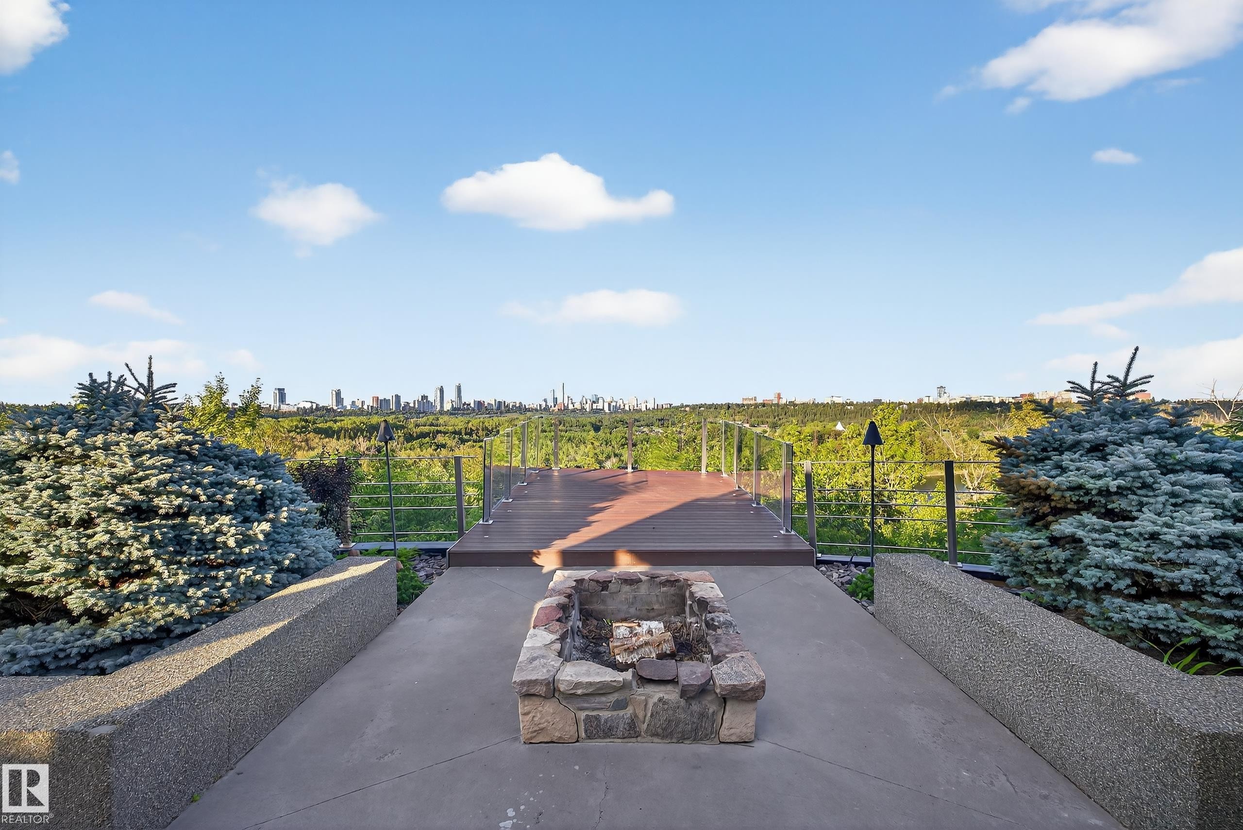 13758 Valleyview Drive, Edmonton, AB - Outdoor With View