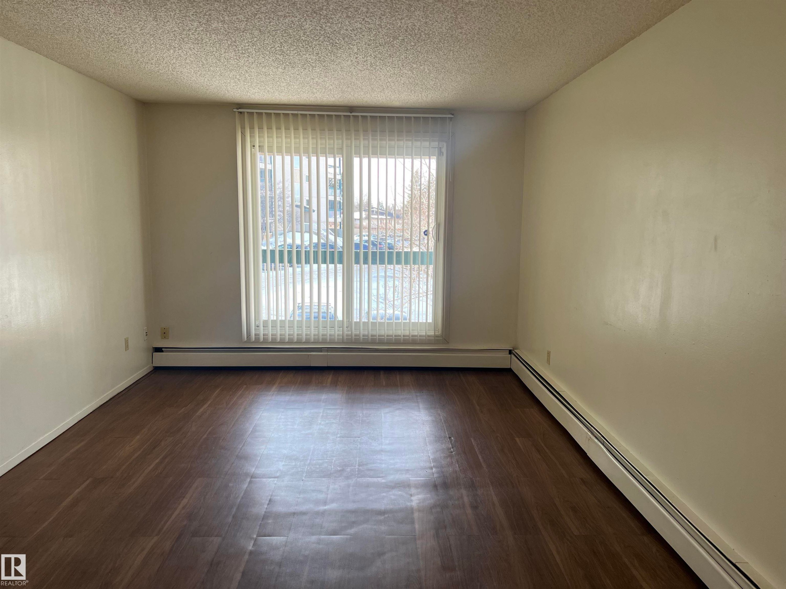 208 1620 48 Street, Edmonton, AB - Indoor Photo Showing Other Room
