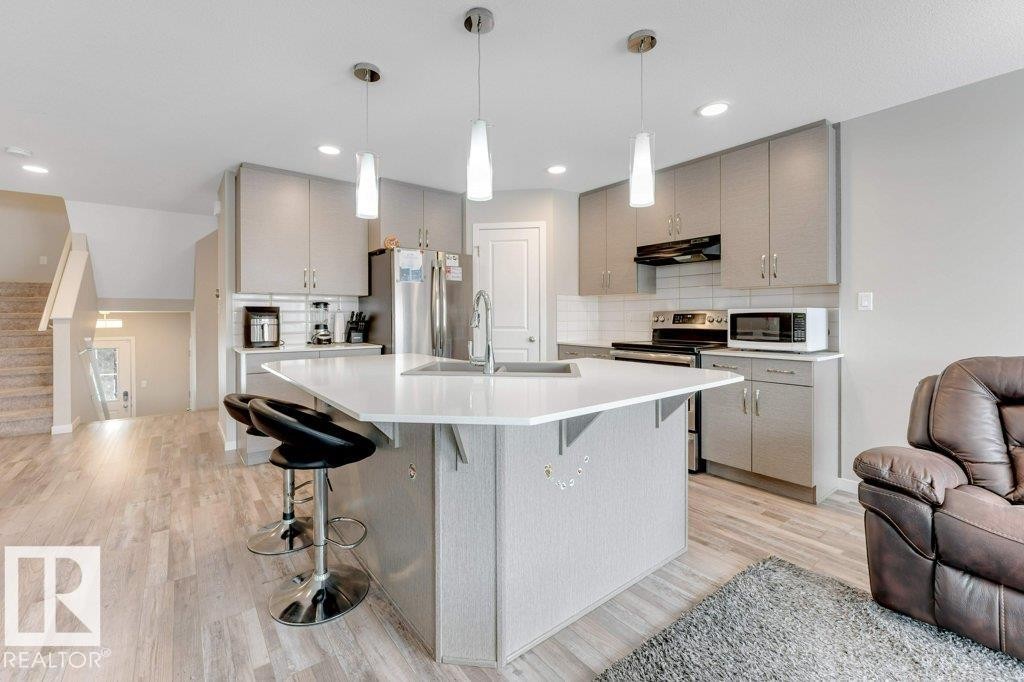 2777 Chokecherry Place, Edmonton, AB - Indoor Photo Showing Kitchen With Stainless Steel Kitchen With Upgraded Kitchen
