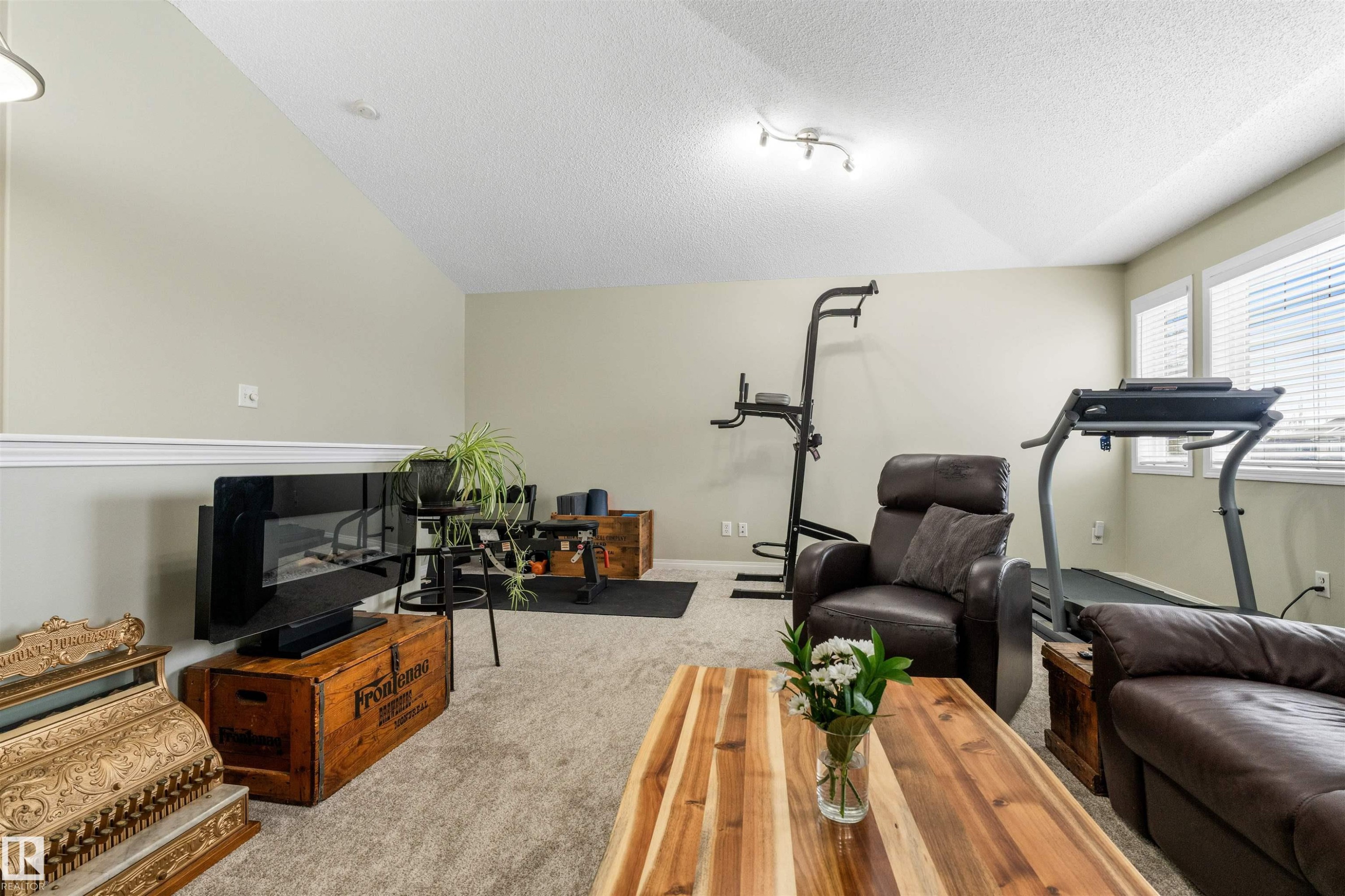 7422 Singer Landing, Edmonton, AB - Indoor Photo Showing Gym Room
