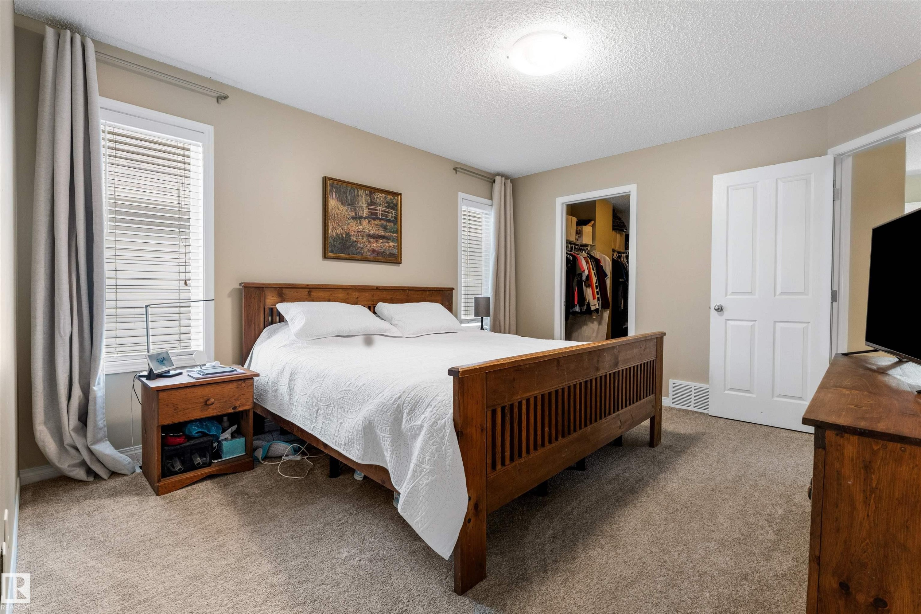 7422 Singer Landing, Edmonton, AB - Indoor Photo Showing Bedroom