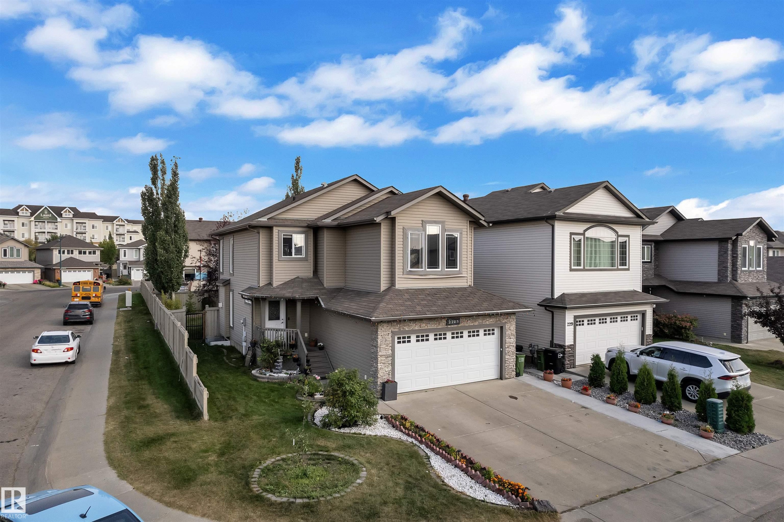 2225 32B Street, Edmonton, AB - Outdoor With Facade
