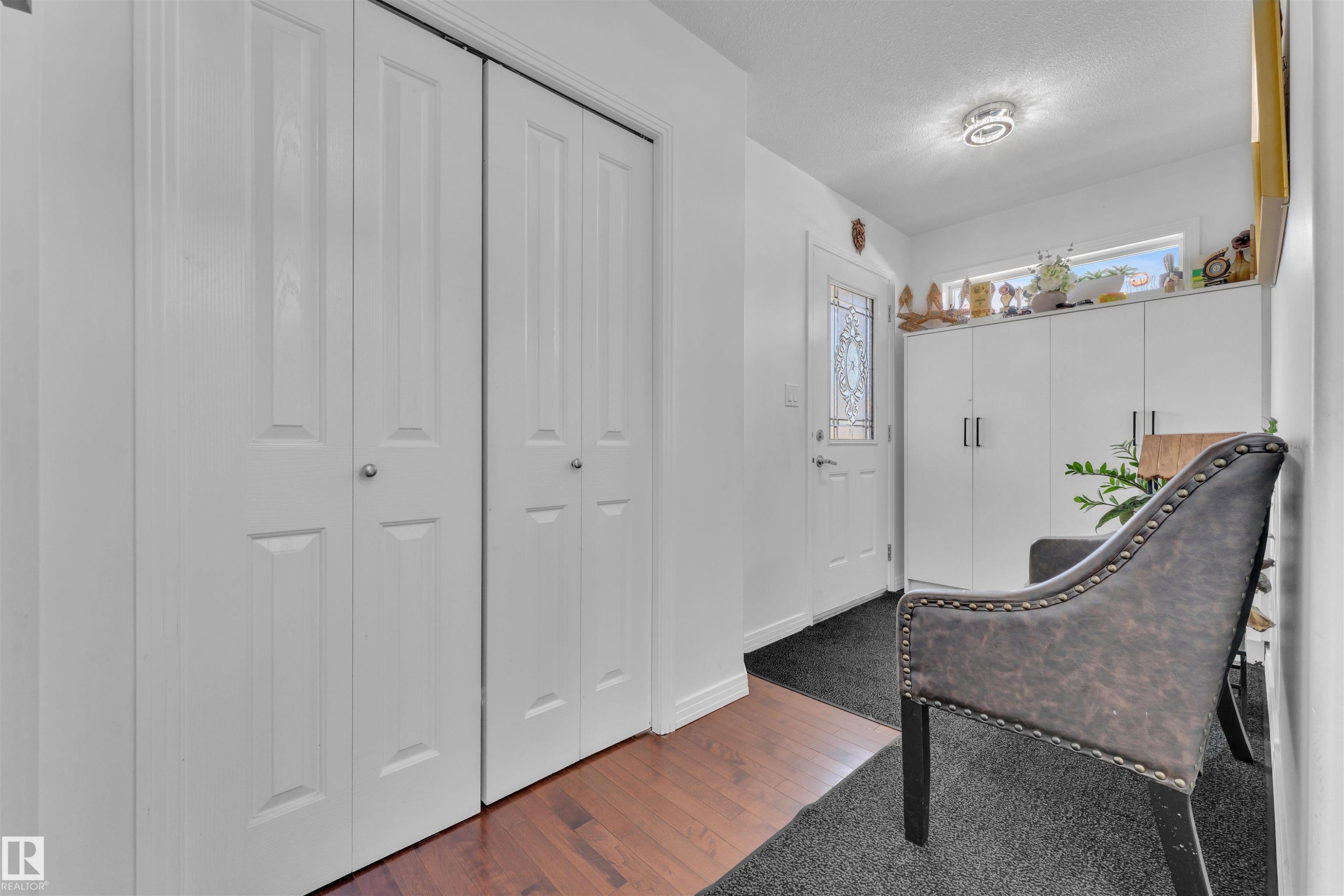 2225 32B Street, Edmonton, AB - Indoor Photo Showing Other Room