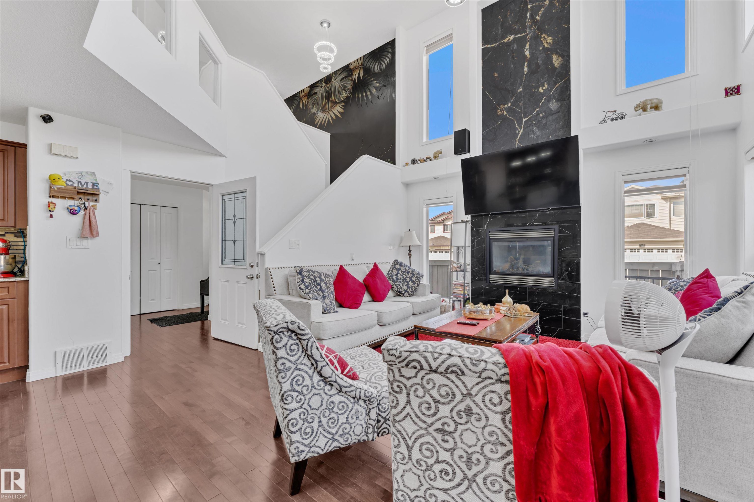 2225 32B Street, Edmonton, AB - Indoor Photo Showing Living Room With Fireplace