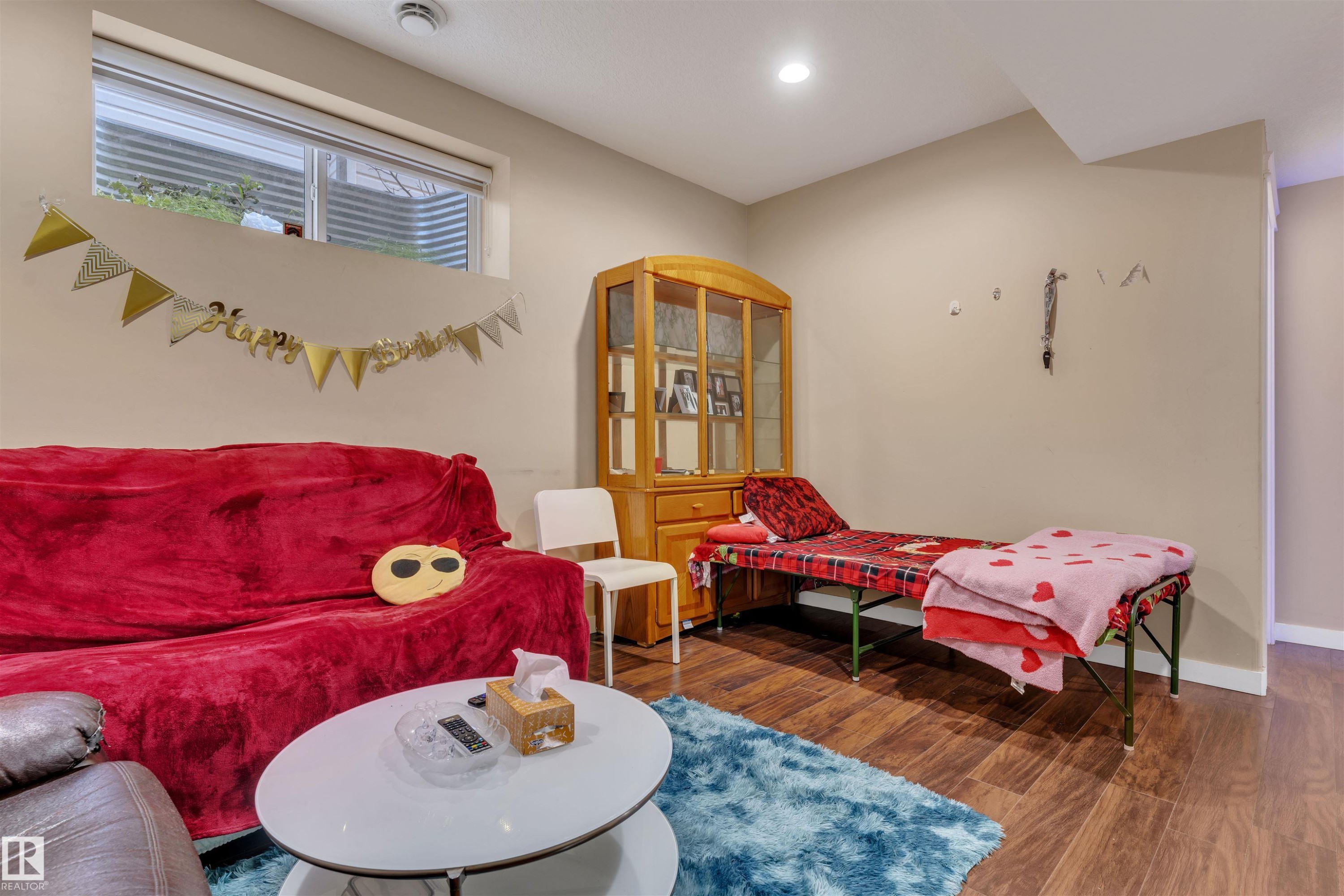 2225 32B Street, Edmonton, AB - Indoor