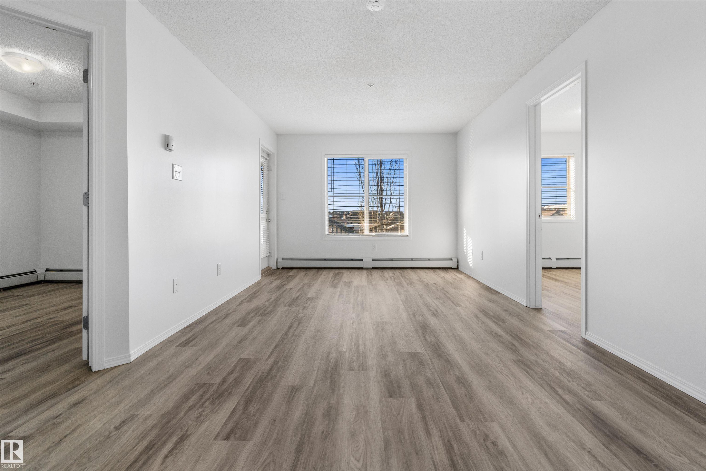 313 270 Mcconachie Drive, Edmonton, AB - Indoor Photo Showing Other Room