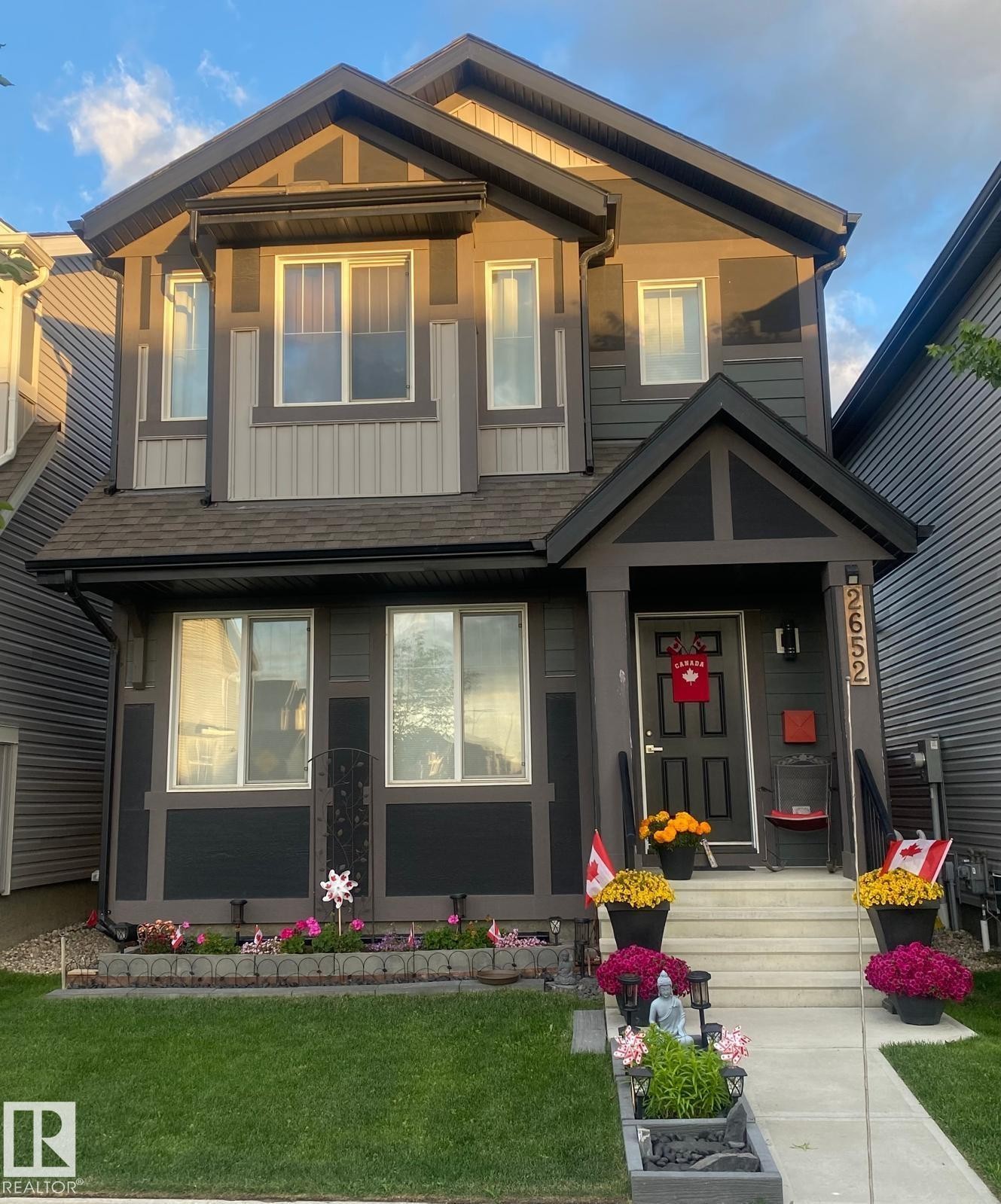 2652 Maple Way, Edmonton, AB - Outdoor With Facade
