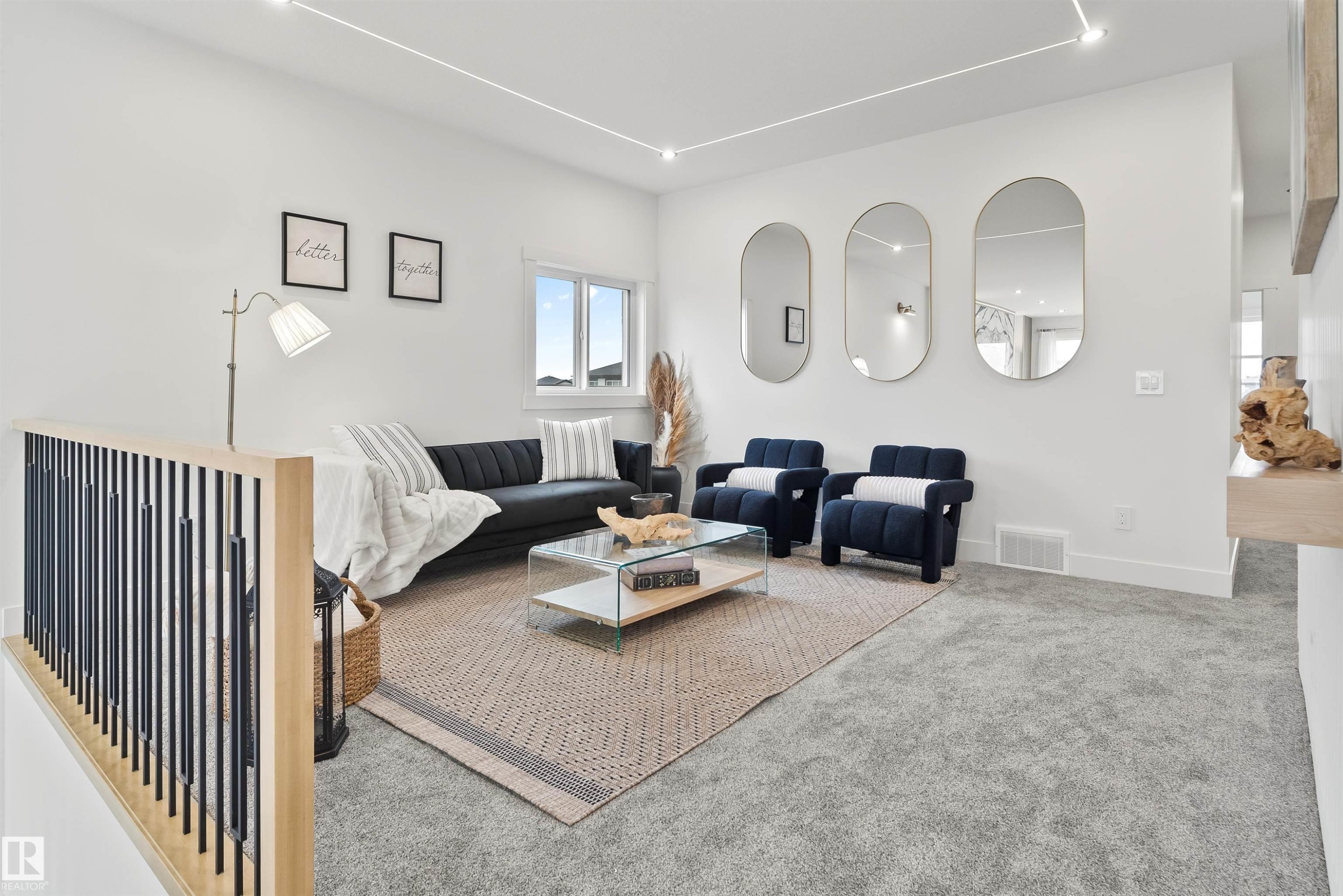Carpeted living room with recessed lighting - 13152 187 Avenue, Edmonton, AB - Indoor