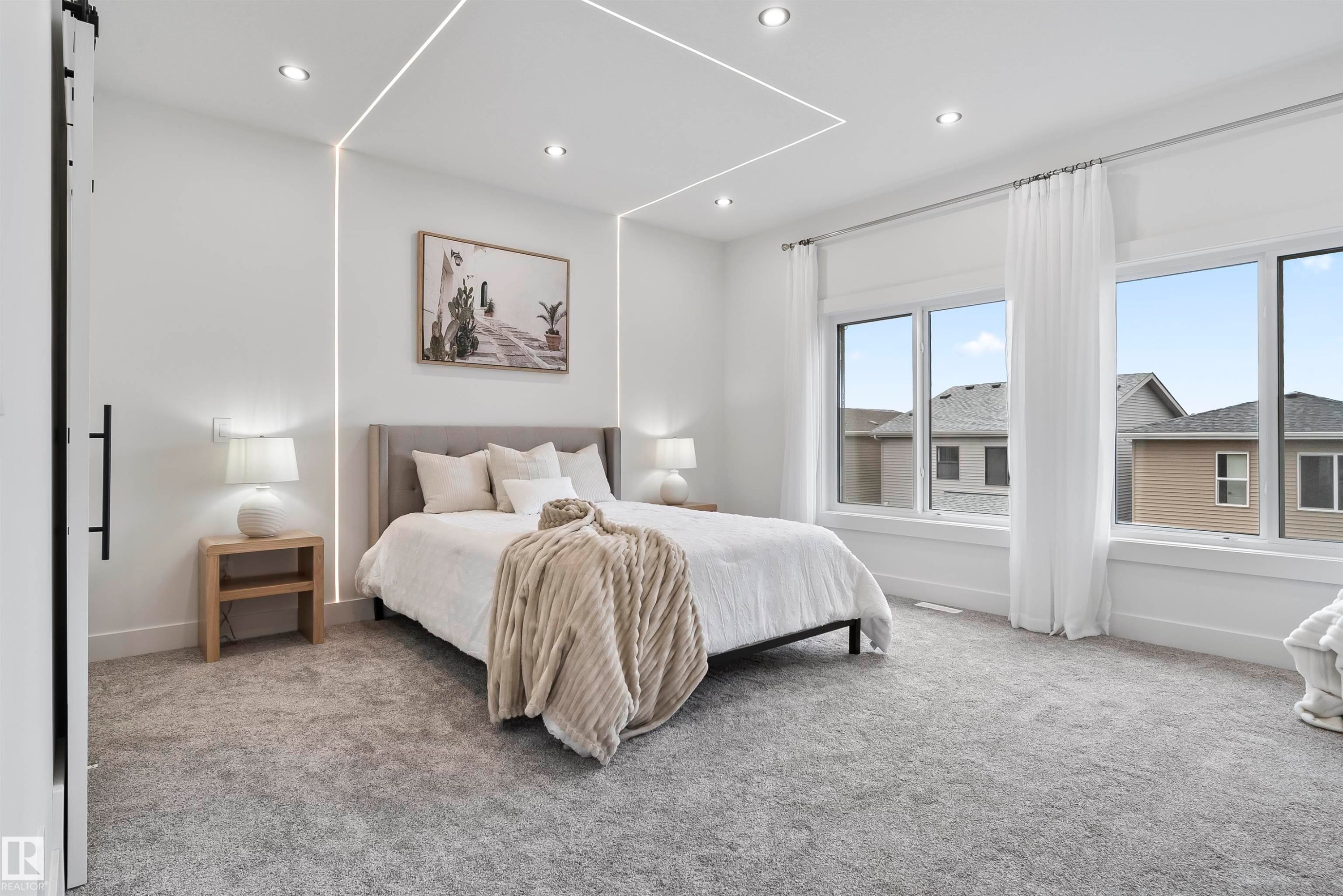 Bedroom featuring carpet and recessed lighting - 13152 187 Avenue, Edmonton, AB - Indoor Photo Showing Bedroom