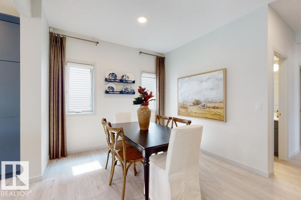 8612 183 Avenue, Edmonton, AB - Indoor Photo Showing Dining Room