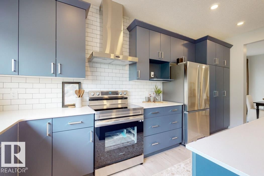 8612 183 Avenue, Edmonton, AB - Indoor Photo Showing Kitchen With Upgraded Kitchen