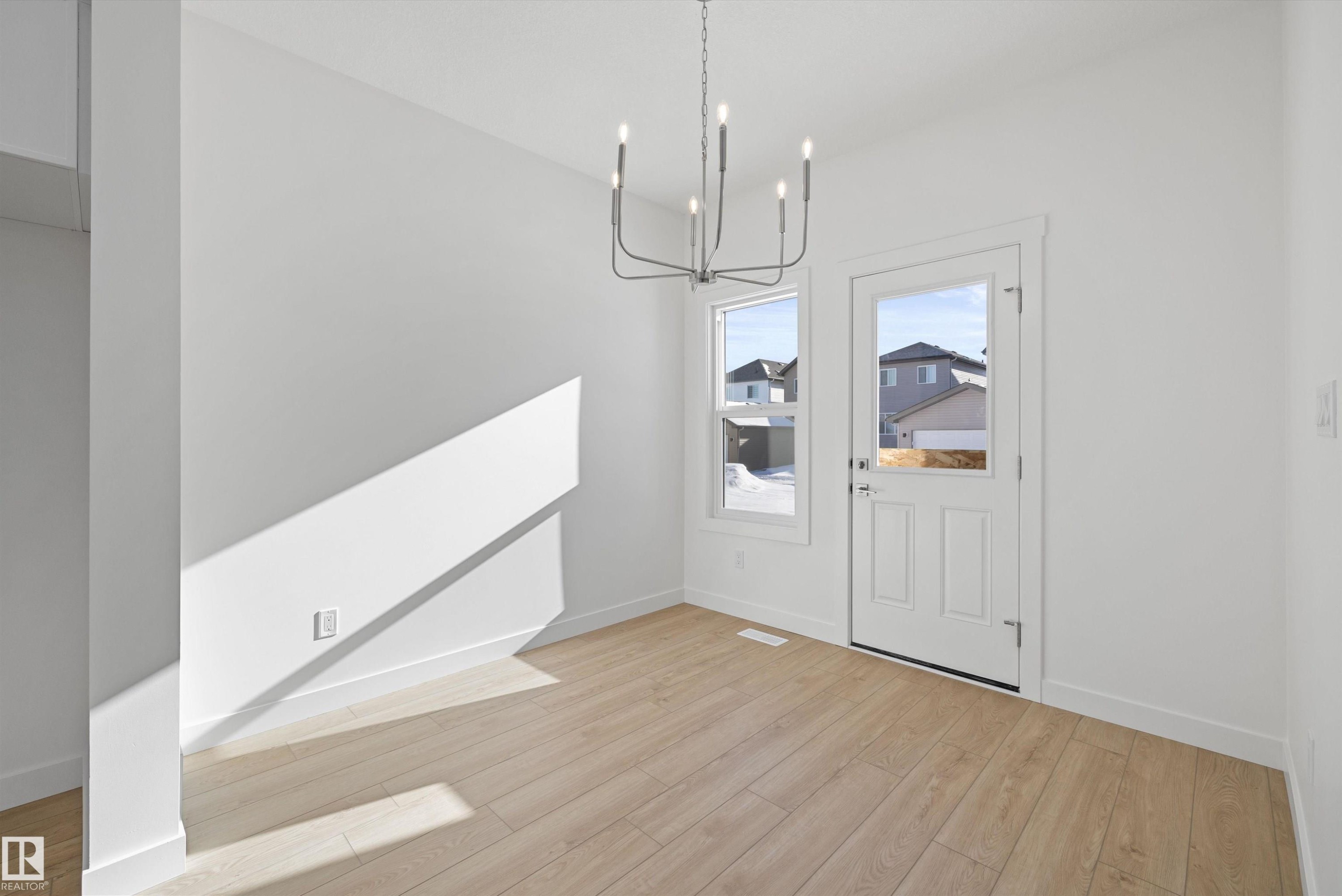 20711 43 Avenue Nw, Edmonton, AB - Indoor Photo Showing Other Room
