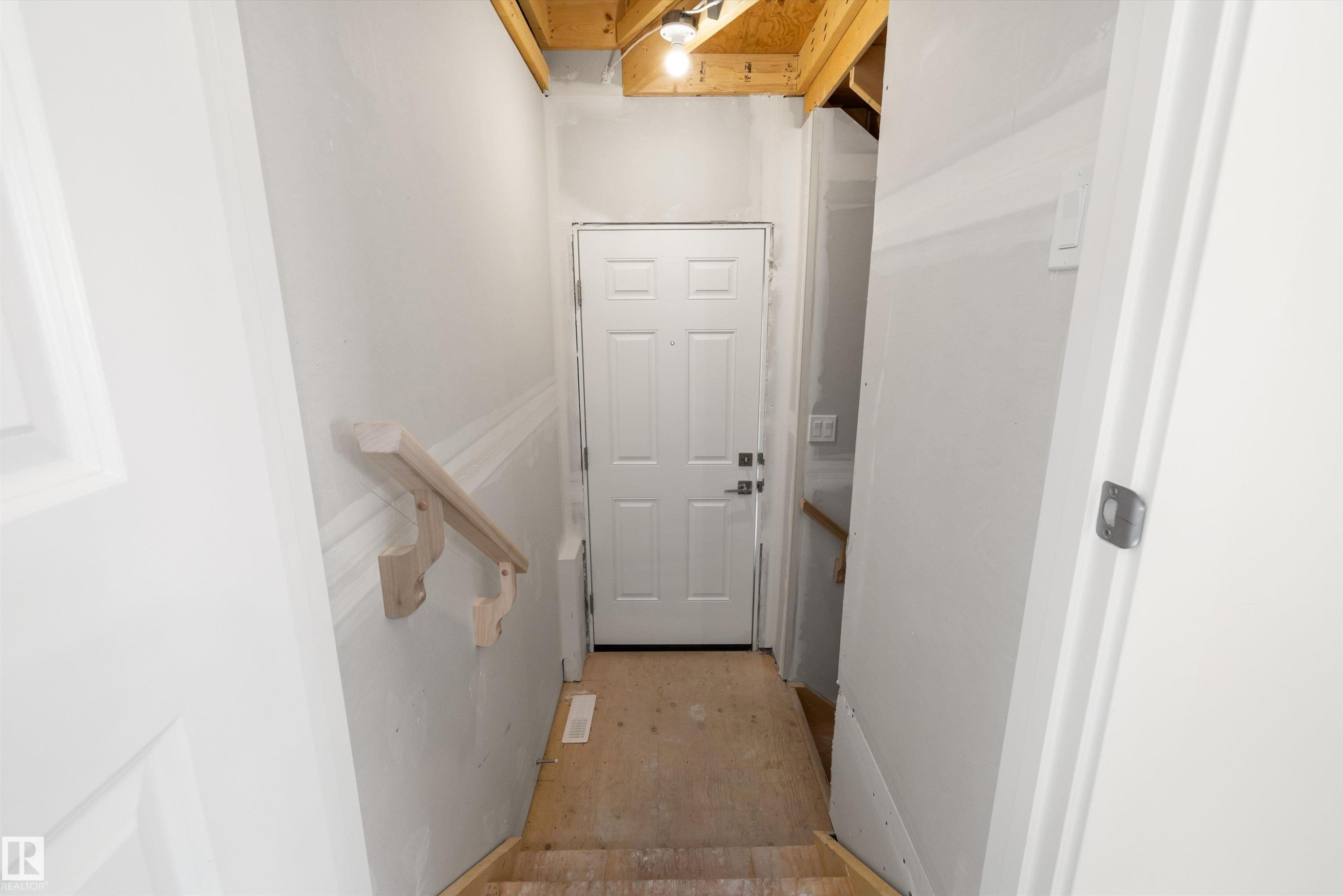 20711 43 Avenue Nw, Edmonton, AB - Indoor Photo Showing Other Room