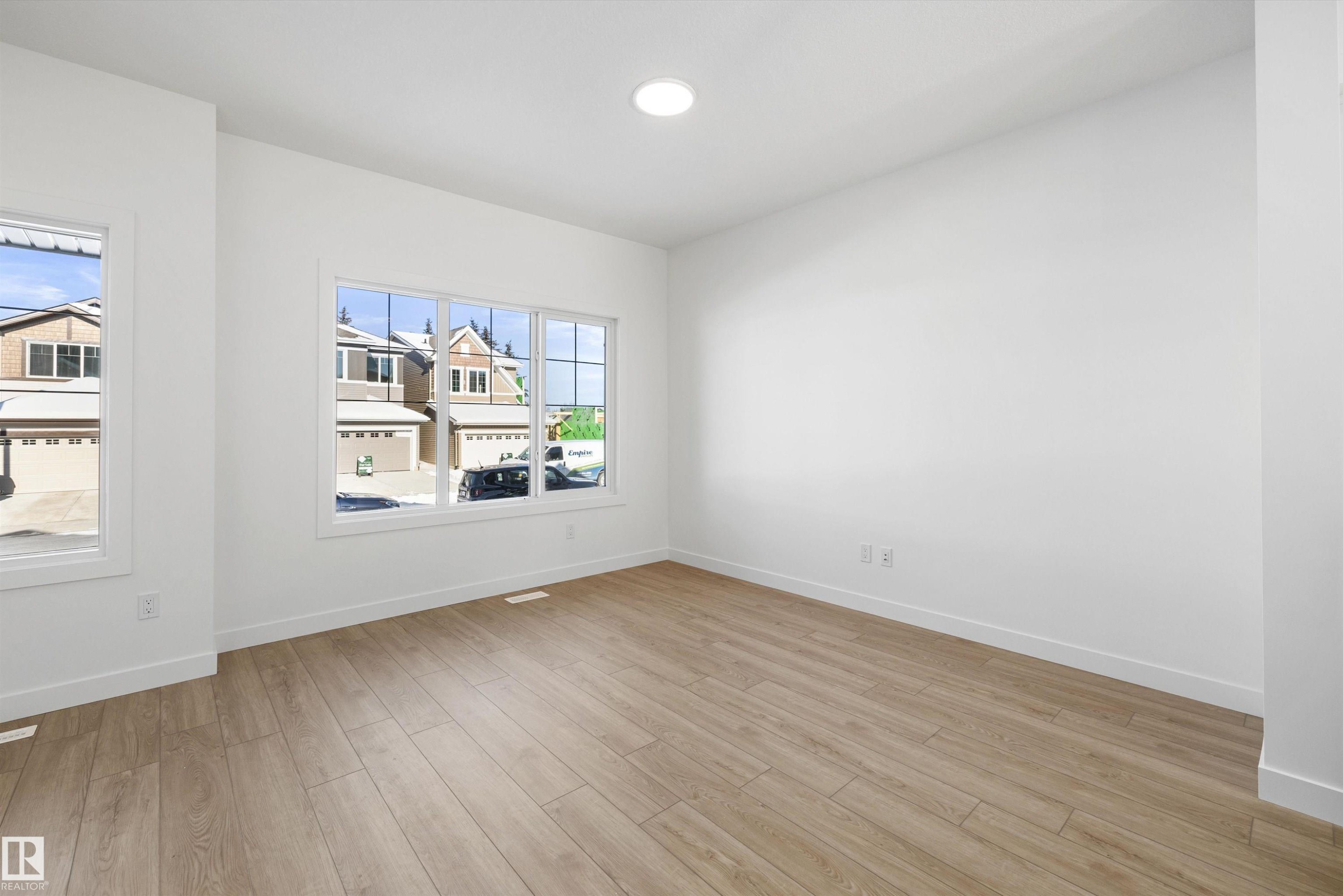 20711 43 Avenue Nw, Edmonton, AB - Indoor Photo Showing Other Room