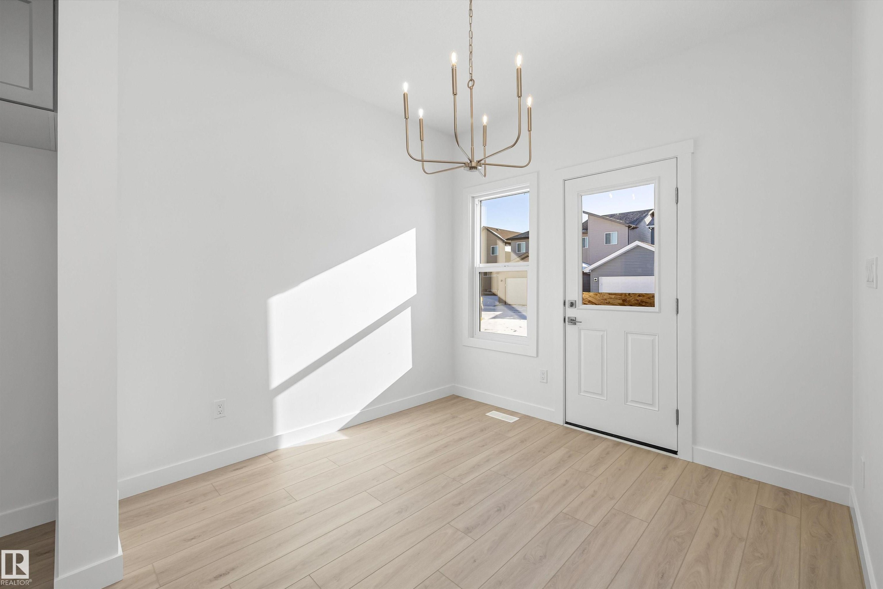 20715 43 Avenue Nw, Edmonton, AB - Indoor Photo Showing Other Room