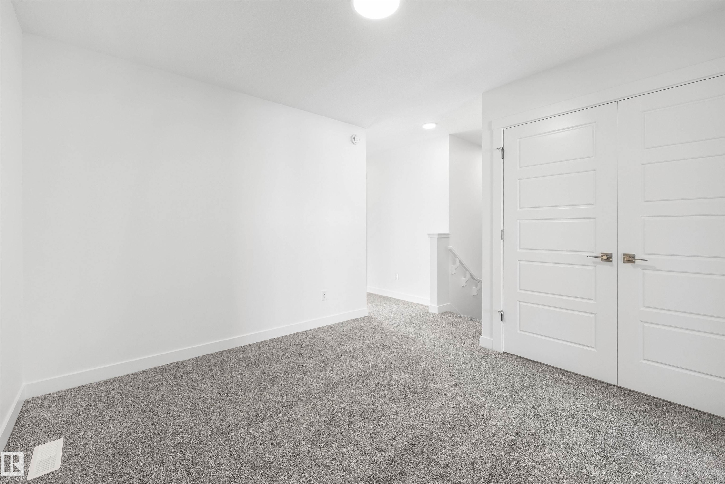 20715 43 Avenue Nw, Edmonton, AB - Indoor Photo Showing Other Room
