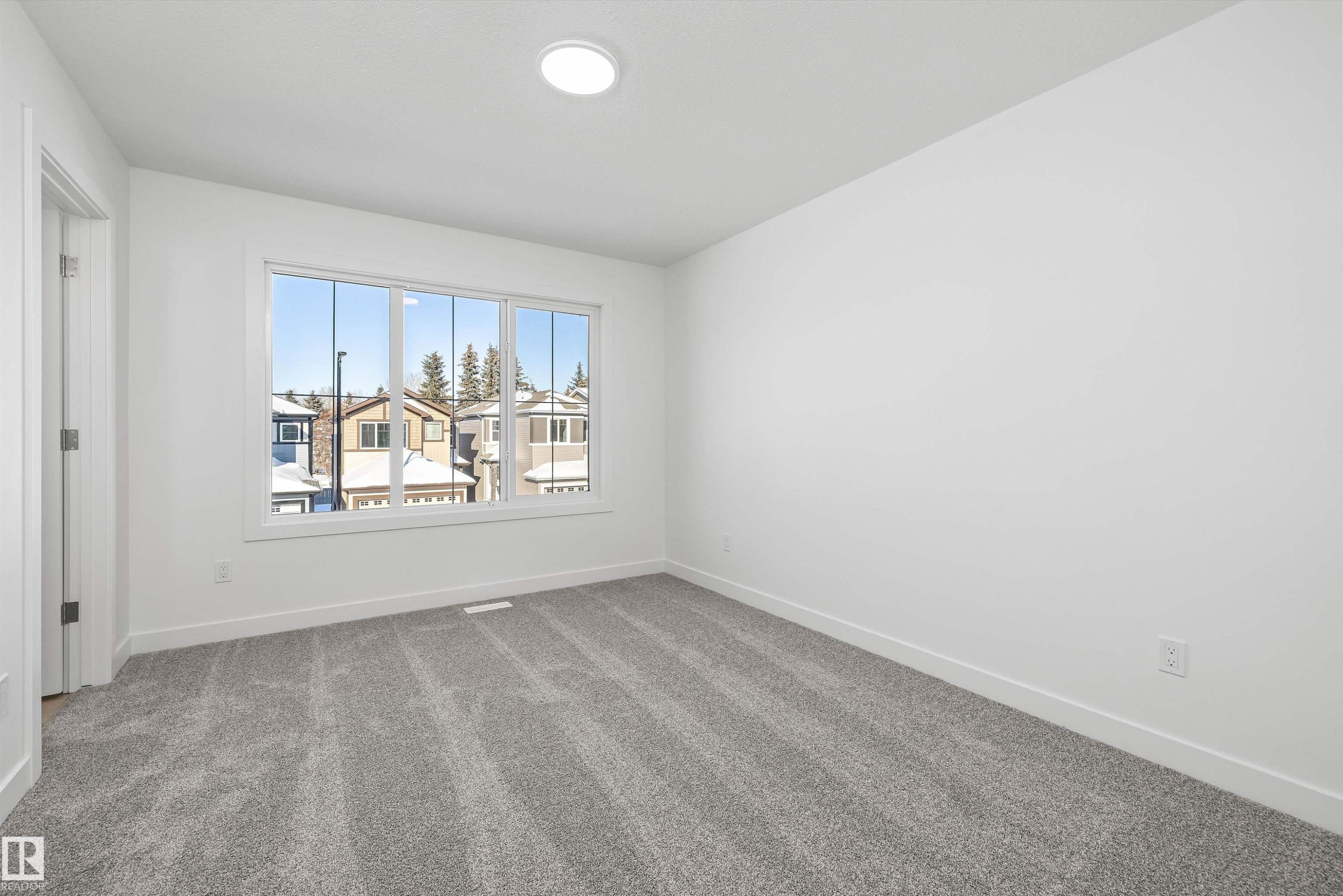 20715 43 Avenue Nw, Edmonton, AB - Indoor Photo Showing Other Room
