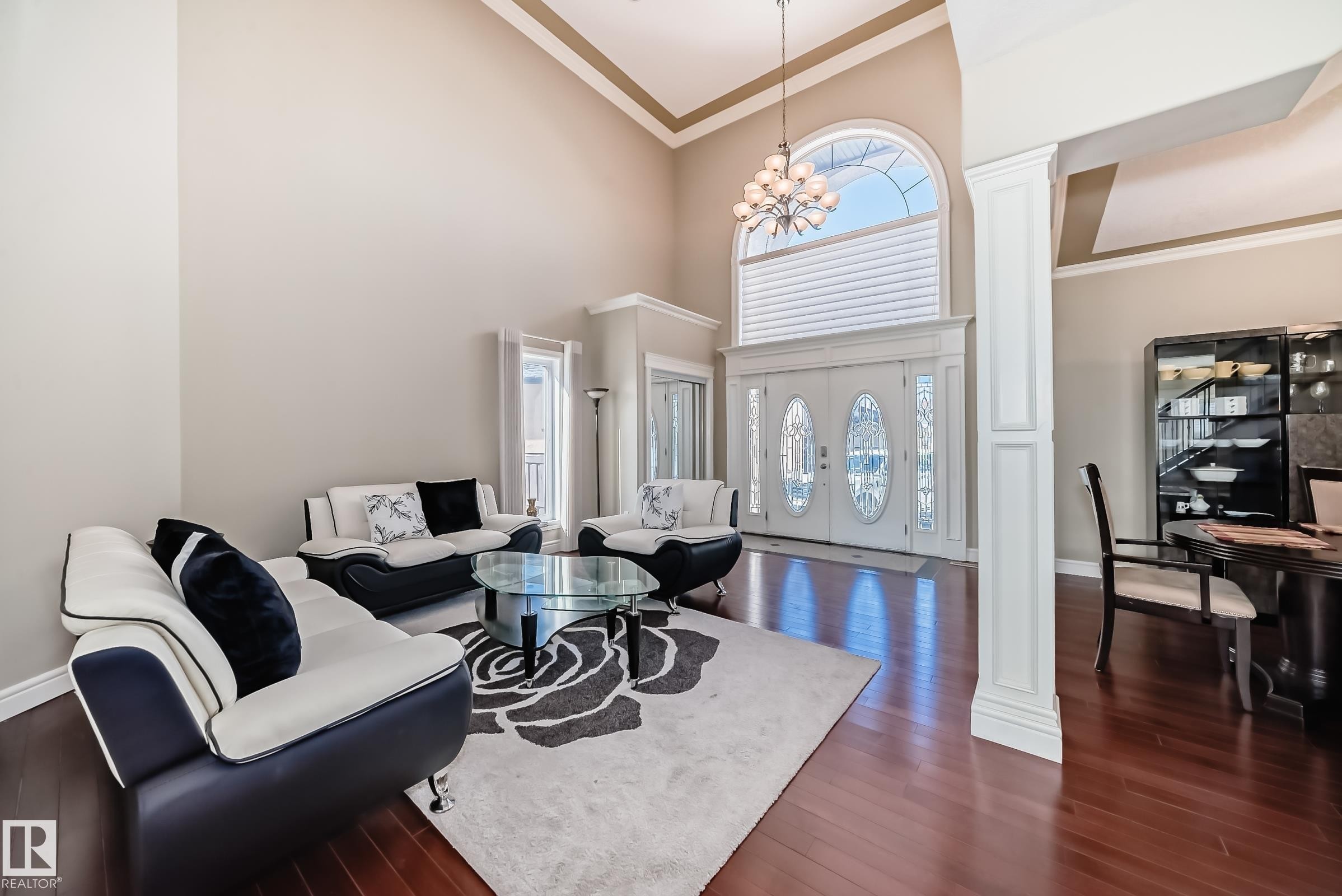 16104 136 Street Nw, Edmonton, AB - Indoor