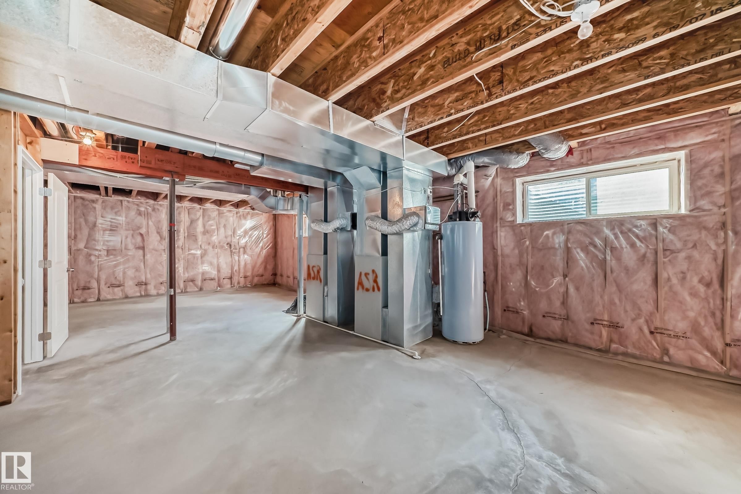 16104 136 Street Nw, Edmonton, AB - Indoor Photo Showing Basement