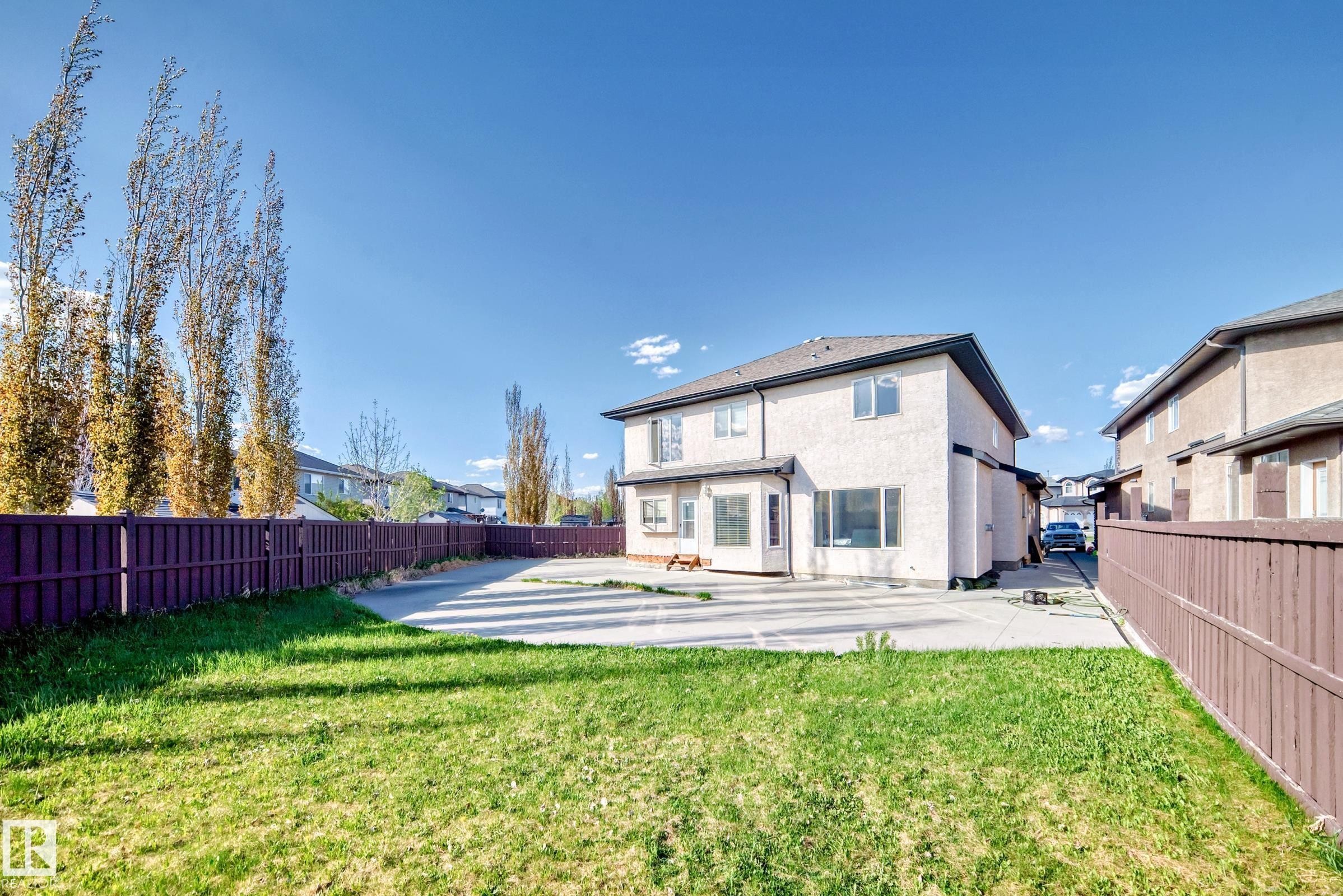 16104 136 Street Nw, Edmonton, AB - Outdoor
