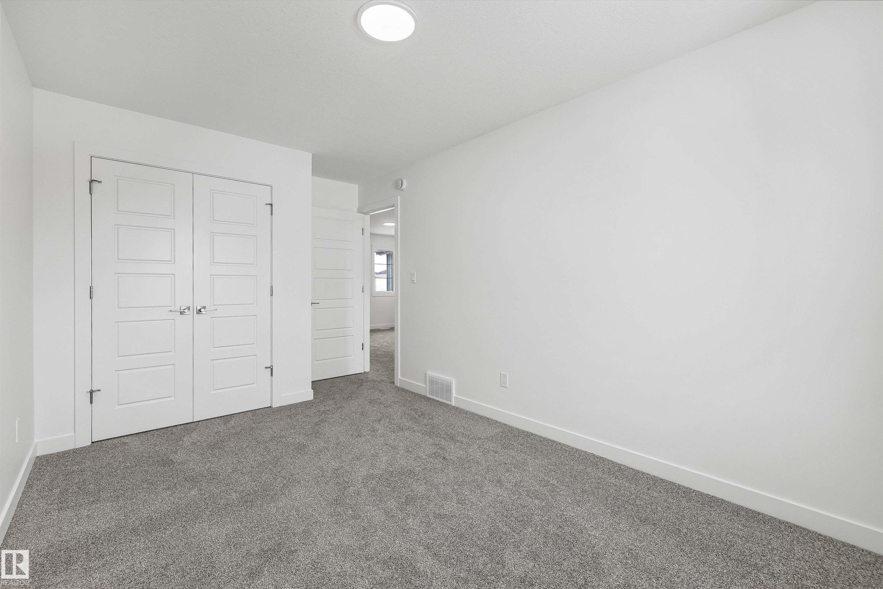 8704 183 Avenue, Edmonton, AB - Indoor