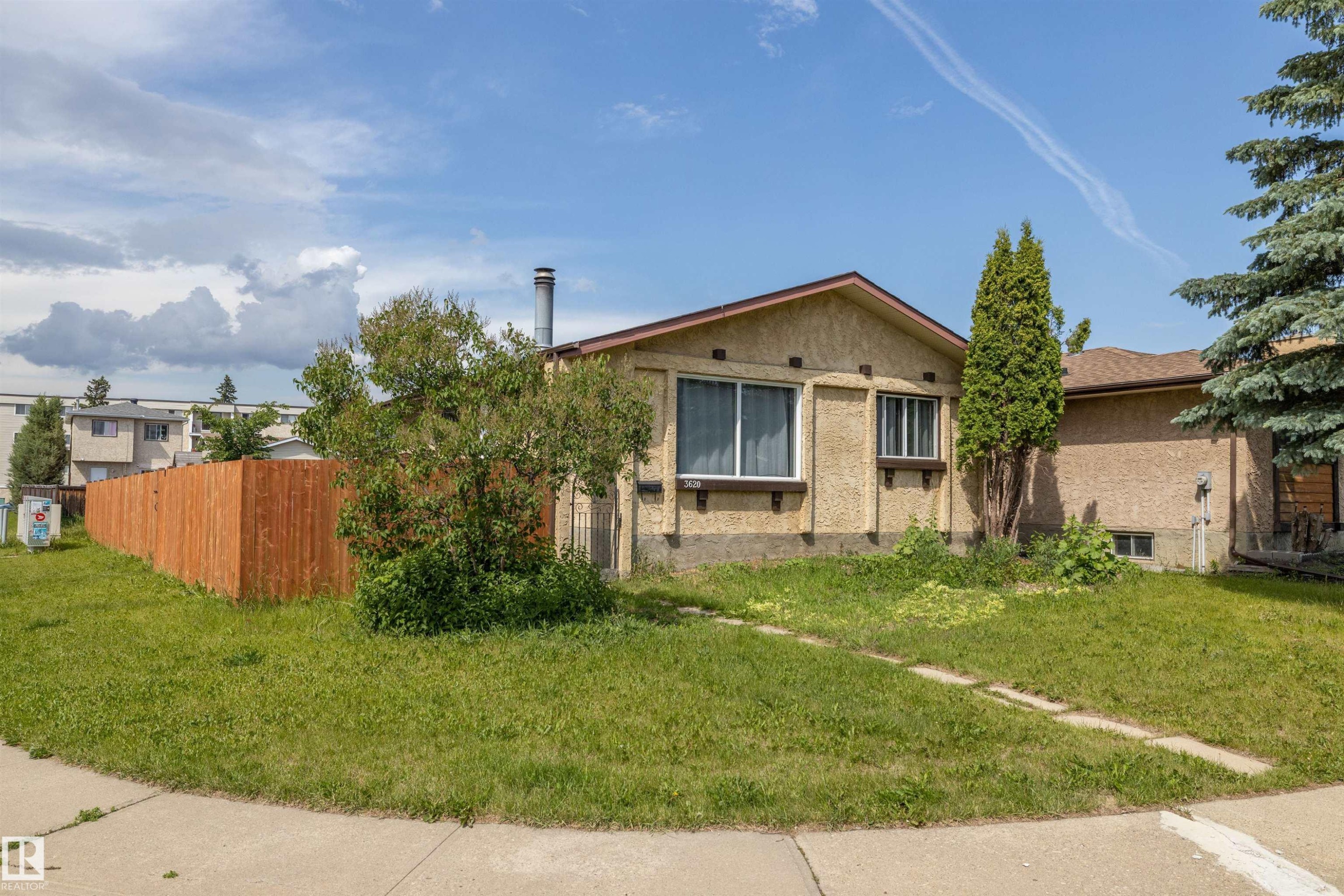 3620 42A Avenue, Edmonton, AB - Outdoor
