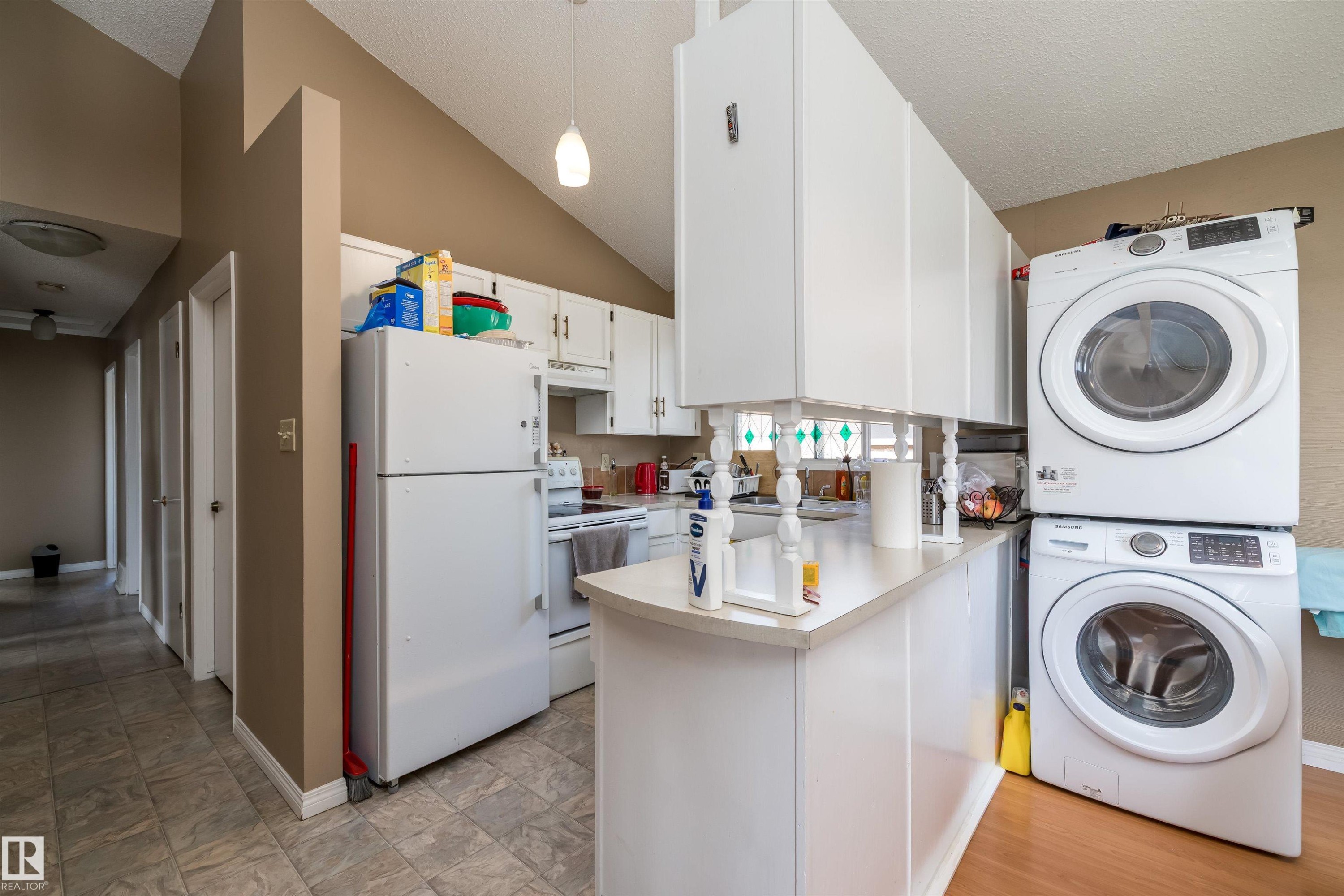 3620 42A Avenue, Edmonton, AB - Indoor Photo Showing Laundry Room