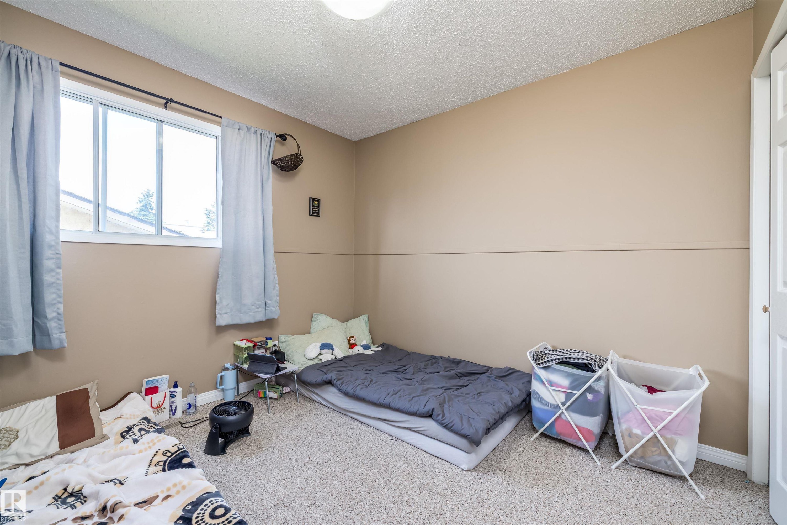 3620 42A Avenue, Edmonton, AB - Indoor Photo Showing Bedroom