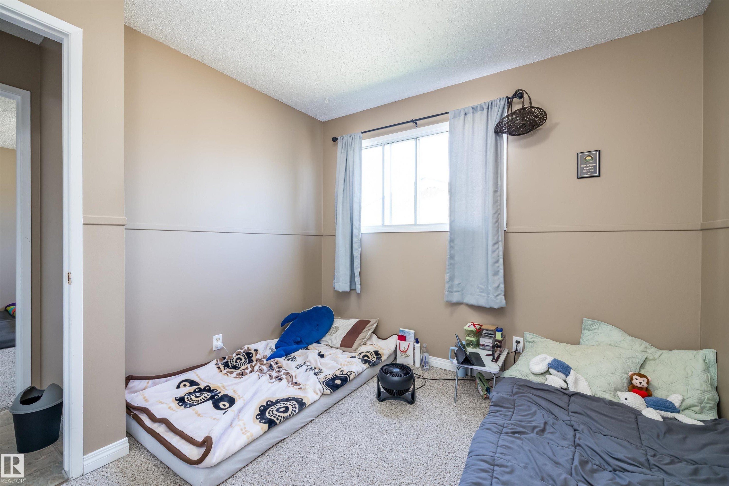 3620 42A Avenue, Edmonton, AB - Indoor Photo Showing Bedroom