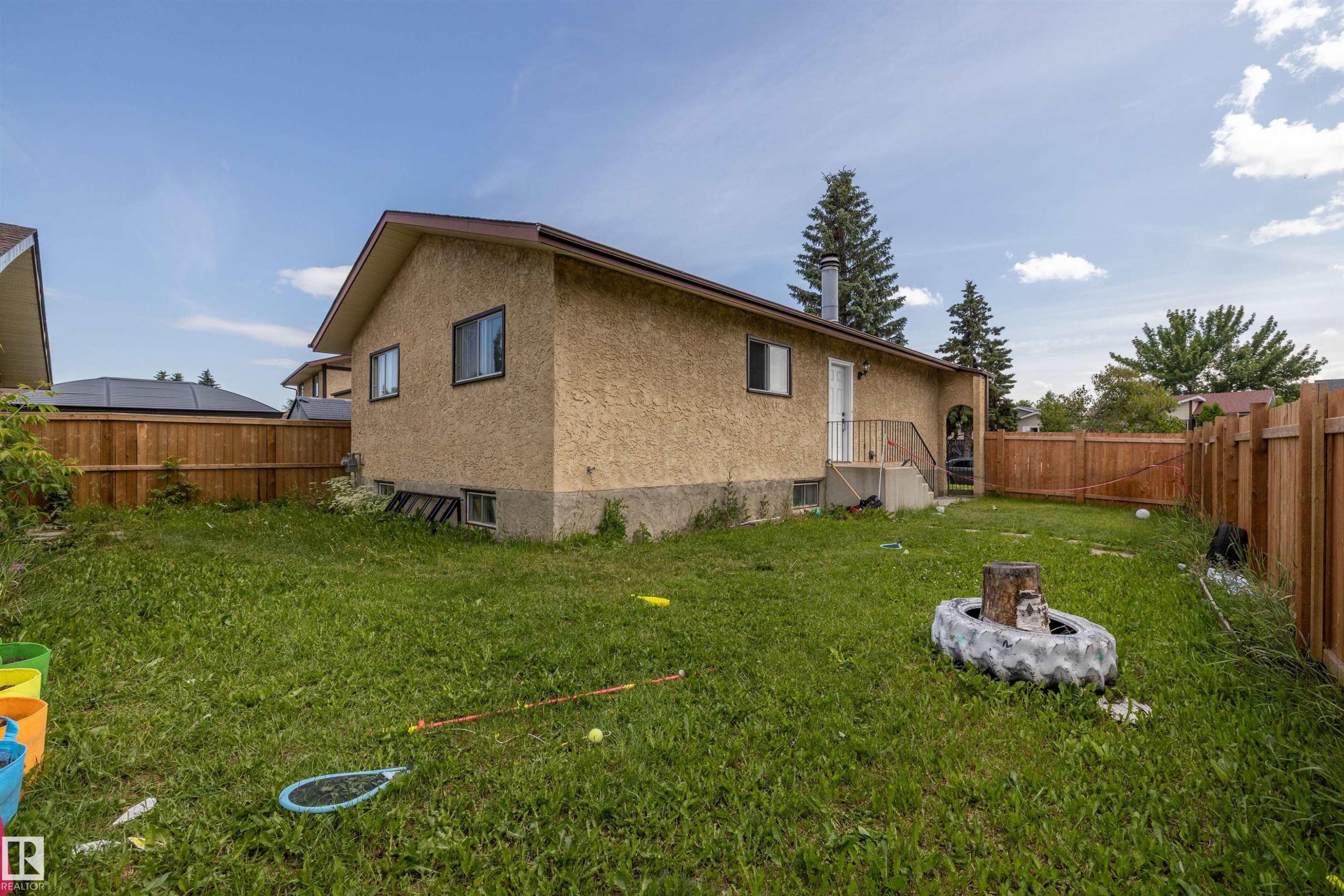 3620 42A Avenue, Edmonton, AB - Outdoor