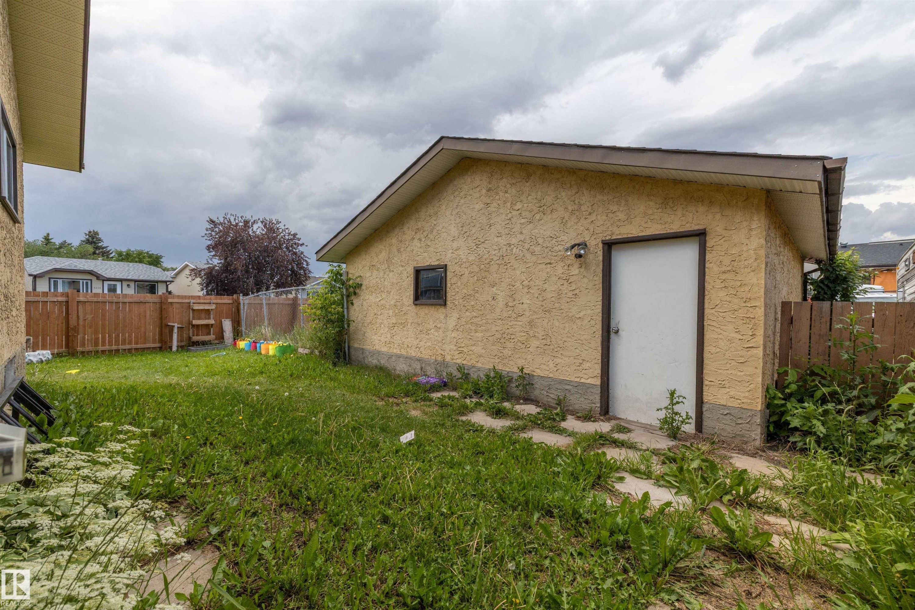 3620 42A Avenue, Edmonton, AB - Outdoor