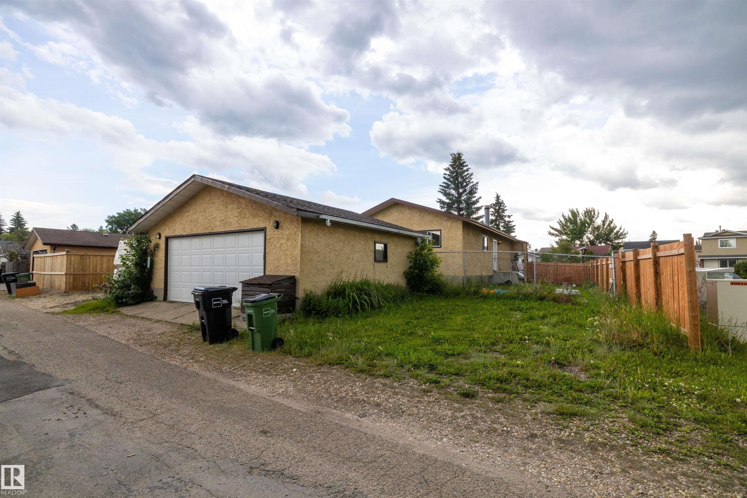 3620 42A Avenue, Edmonton, AB - Outdoor