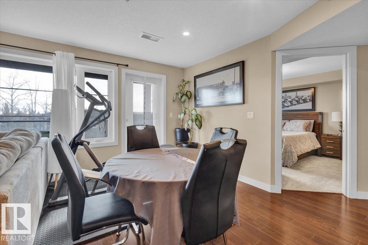 305 5029 Edgemont Boulevard, Edmonton, AB - Indoor Photo Showing Dining Room