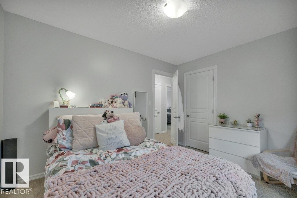 2663 Anderson Crescent, Edmonton, AB - Indoor Photo Showing Bedroom